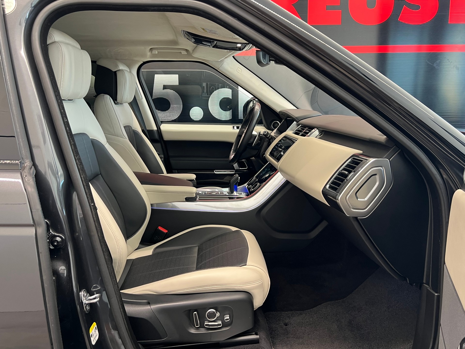 LAND ROVER Range Rover Sport D350 3.0D I6 MHEV AB Dynanic Automatic-image-22