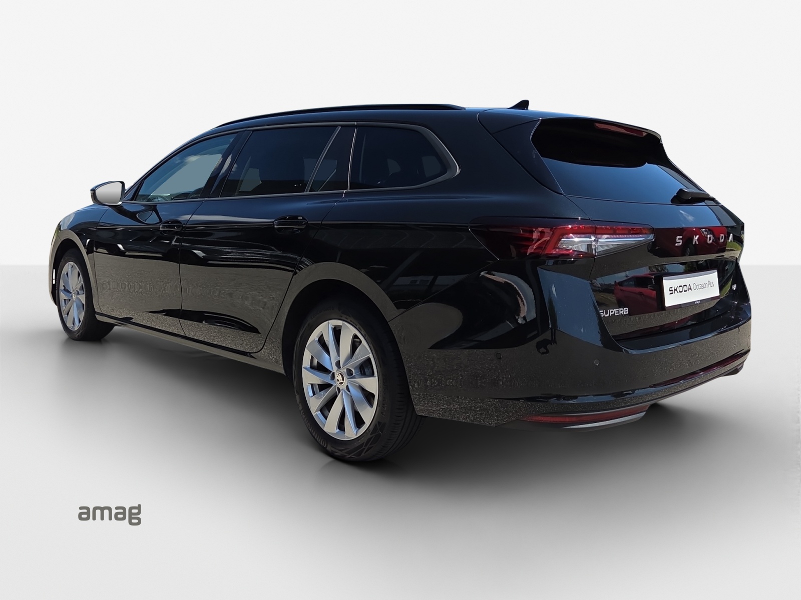 SKODA Superb Combi 2.0 TDi Selection 4x4 DSG-showroom-element-2