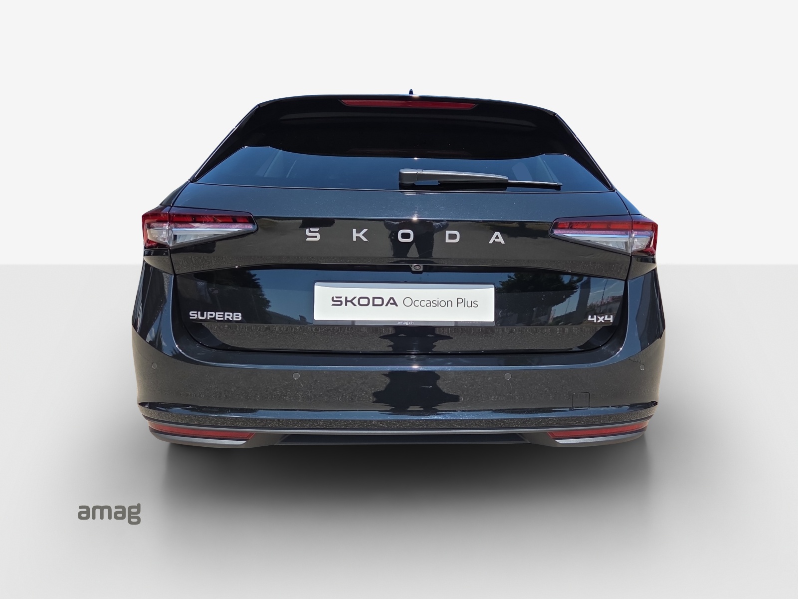 SKODA Superb Combi 2.0 TDi Selection 4x4 DSG-showroom-element-3