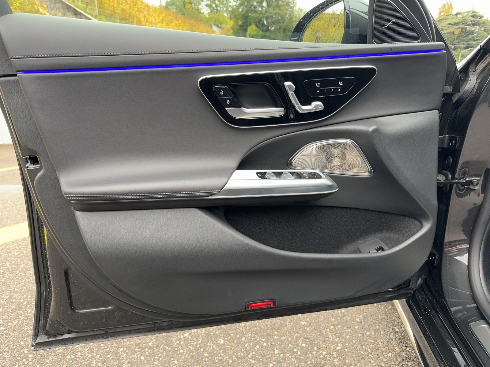 Image MERCEDES-BENZ E-220 E 220 d 4Matic AMG Line 9G-Tronic