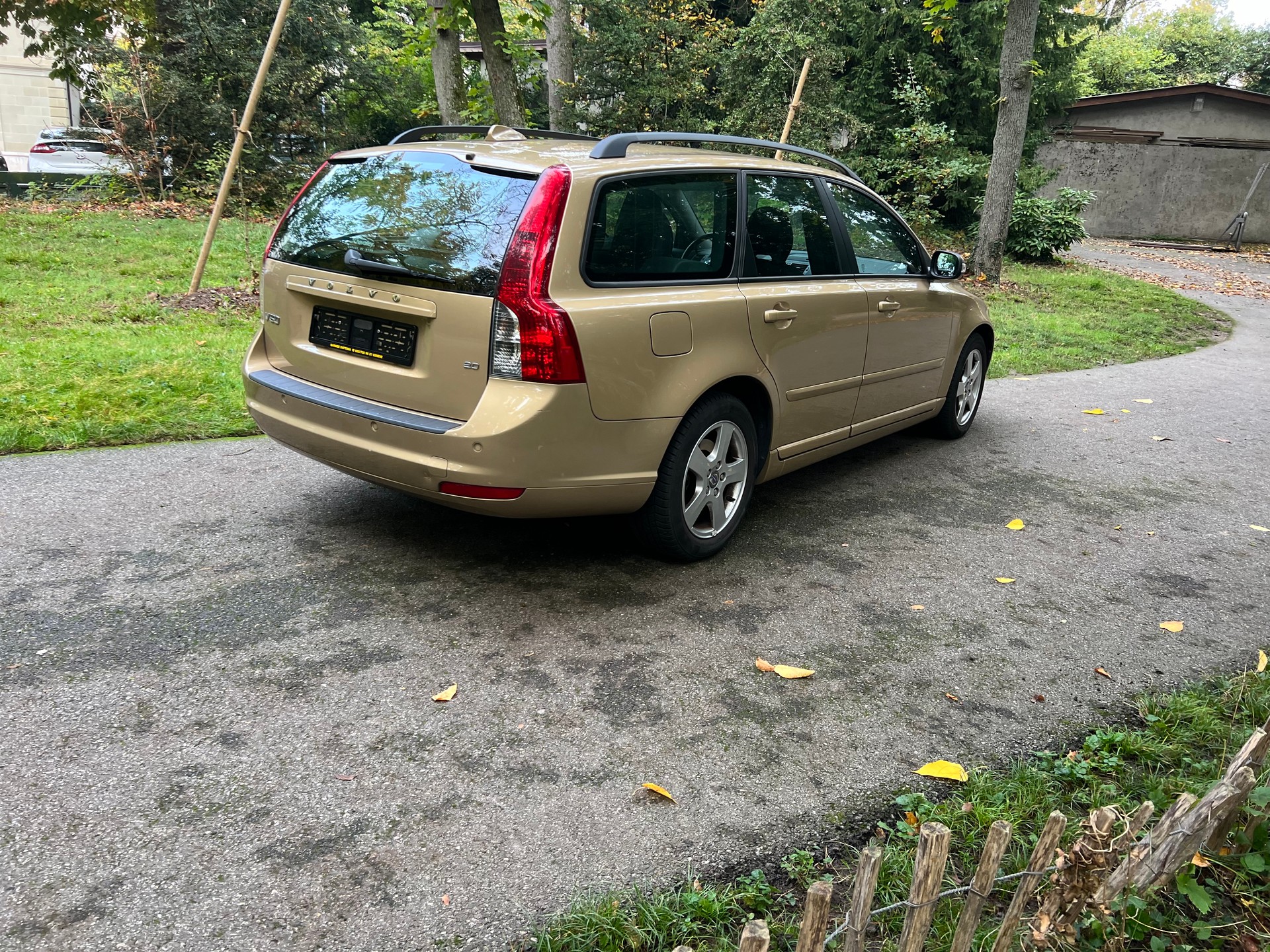 VOLVO V50 2.0 Summum Kaufen