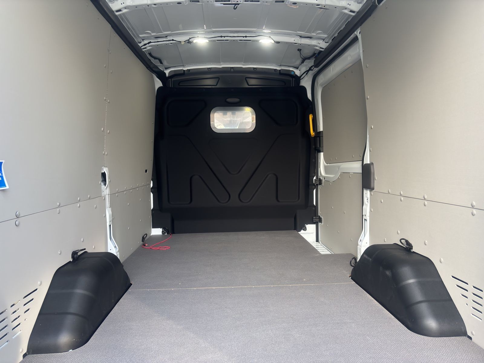 Image FORD TRANSIT E-Transit Van 350 L2 Trend RWD 68kWh 135