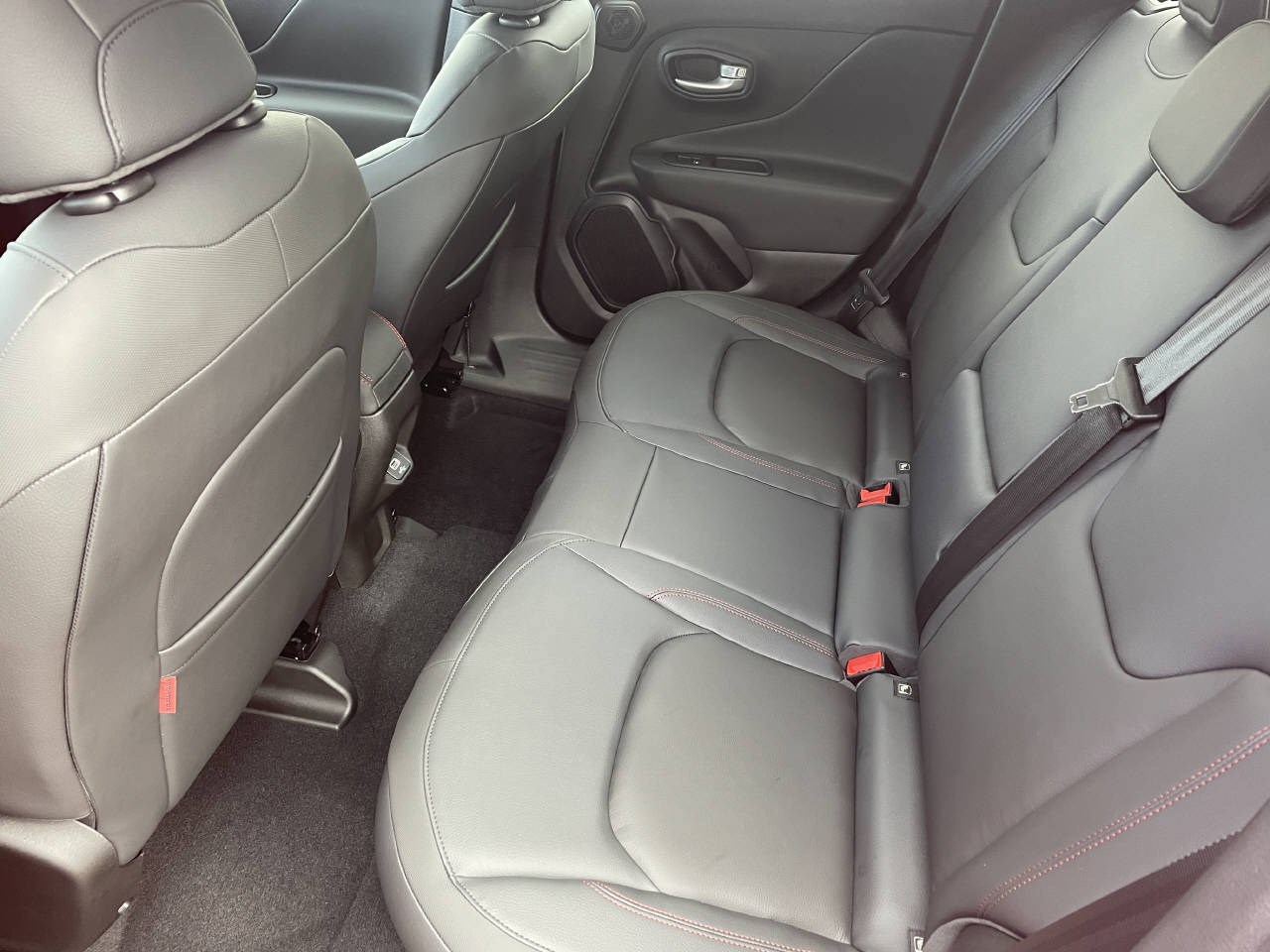 JEEP Renegade 1.3 Trailhawk 4xe-image-7