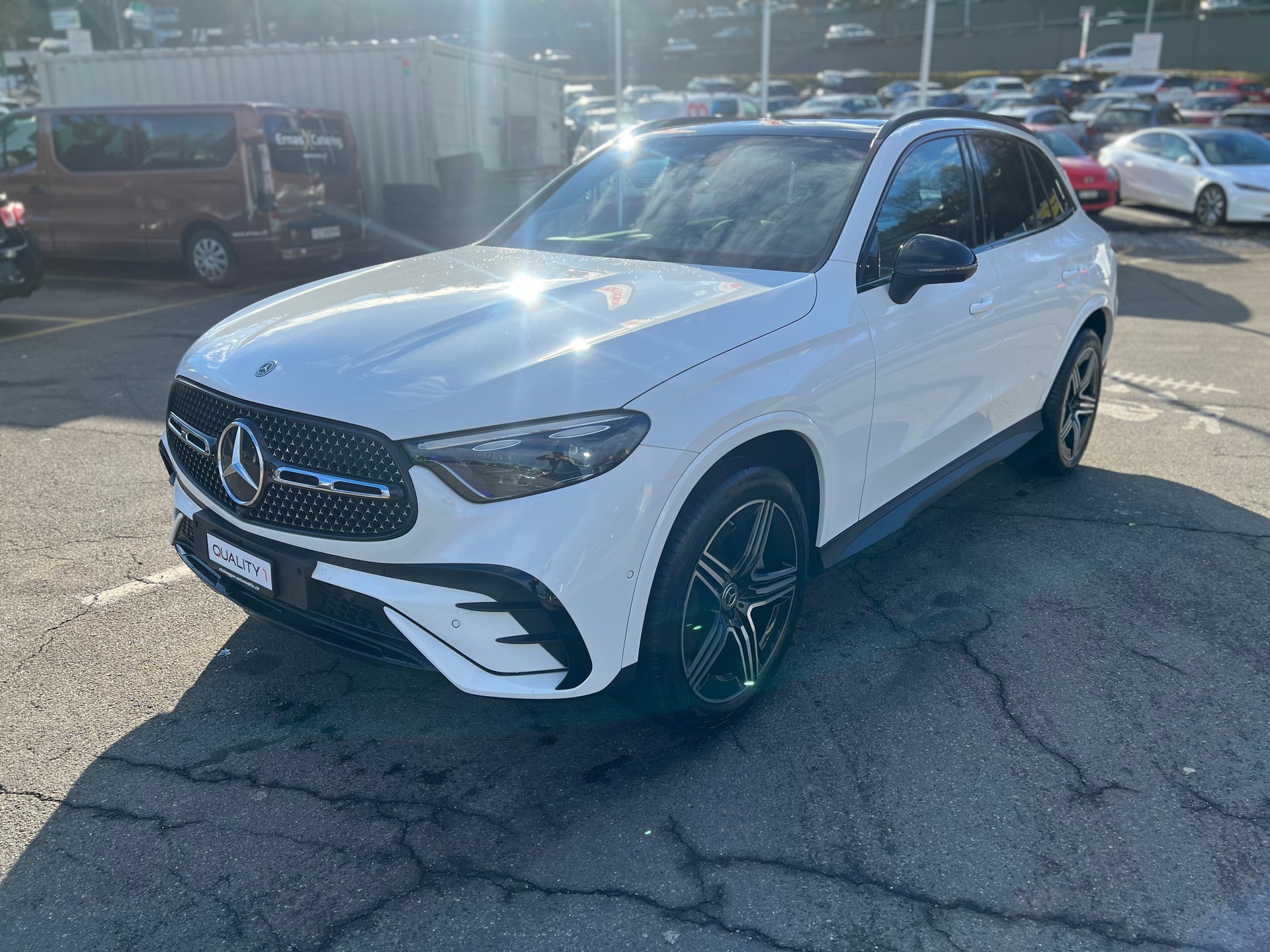 MERCEDES-BENZ GLC 400 e 4Matic 9G-Tronic-showroom-element-3