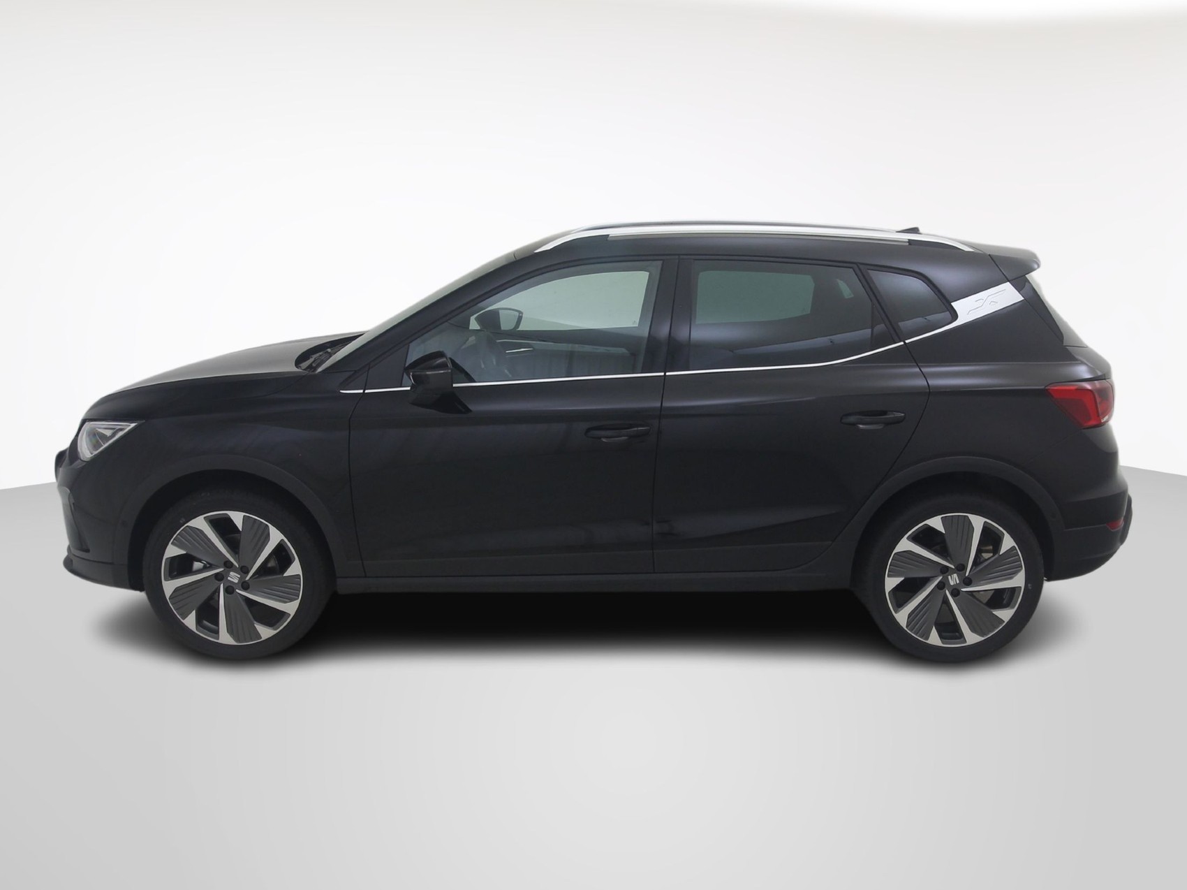 SEAT ARONA 1.5 TSI FR DSG-image-1