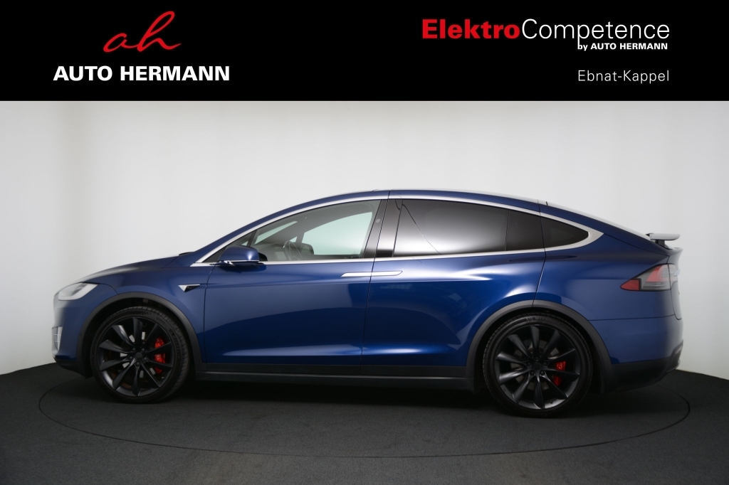 TESLA Model X Performance Ludicrous-showroom-element-3