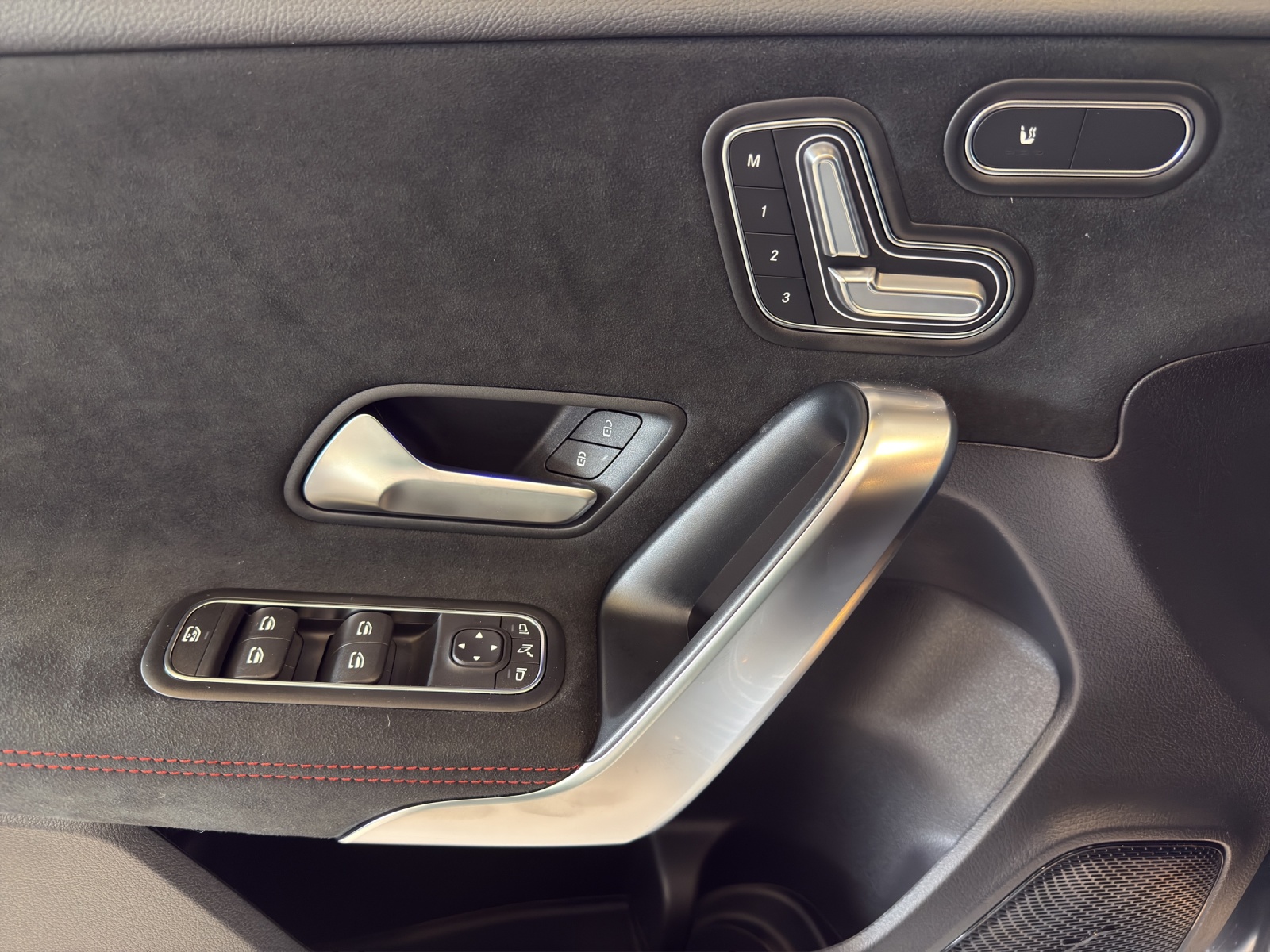 Image MERCEDES-BENZ A-220 A 220 4Matic 8G-DCT