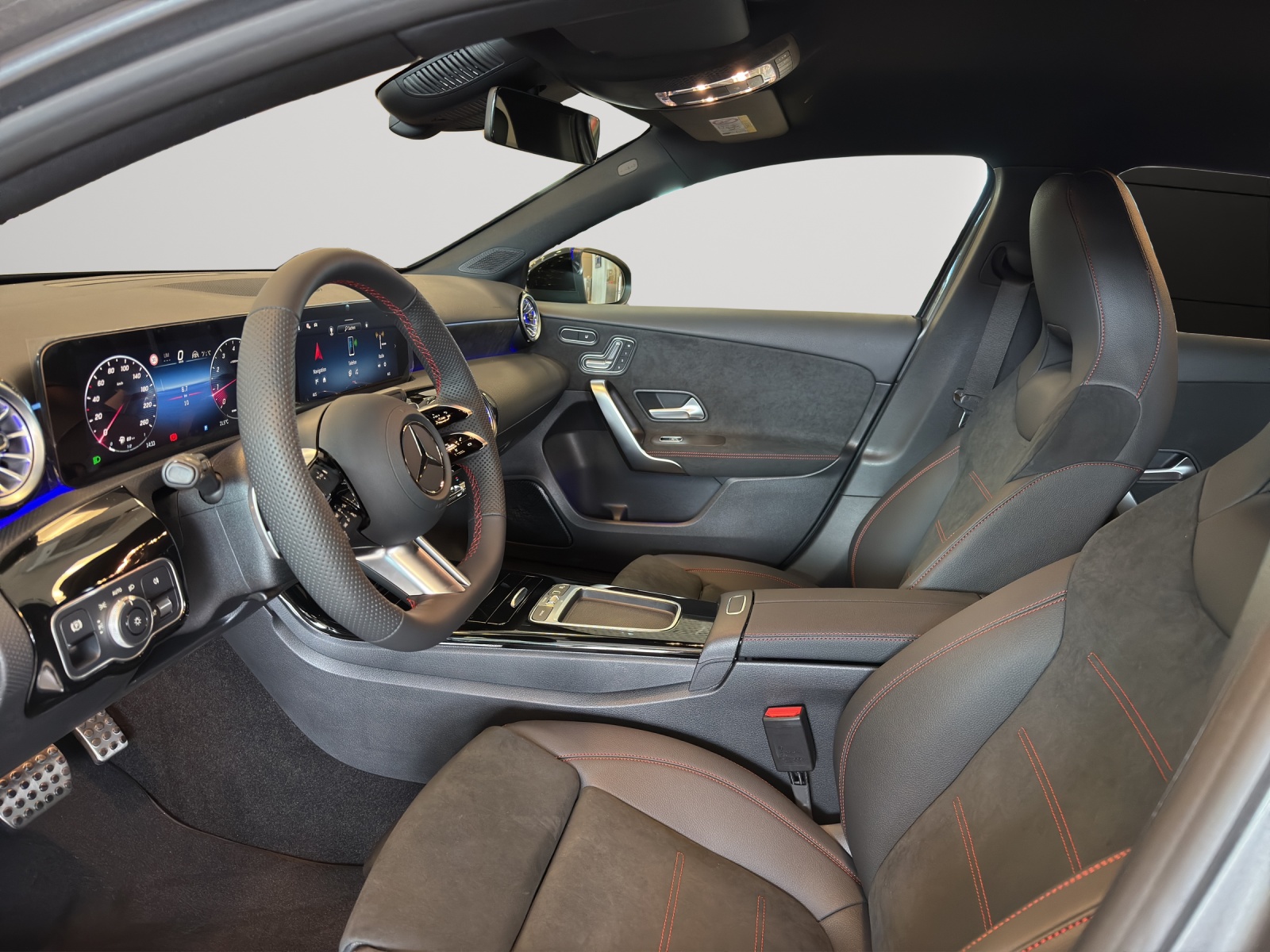 Image MERCEDES-BENZ A-220 A 220 4Matic 8G-DCT