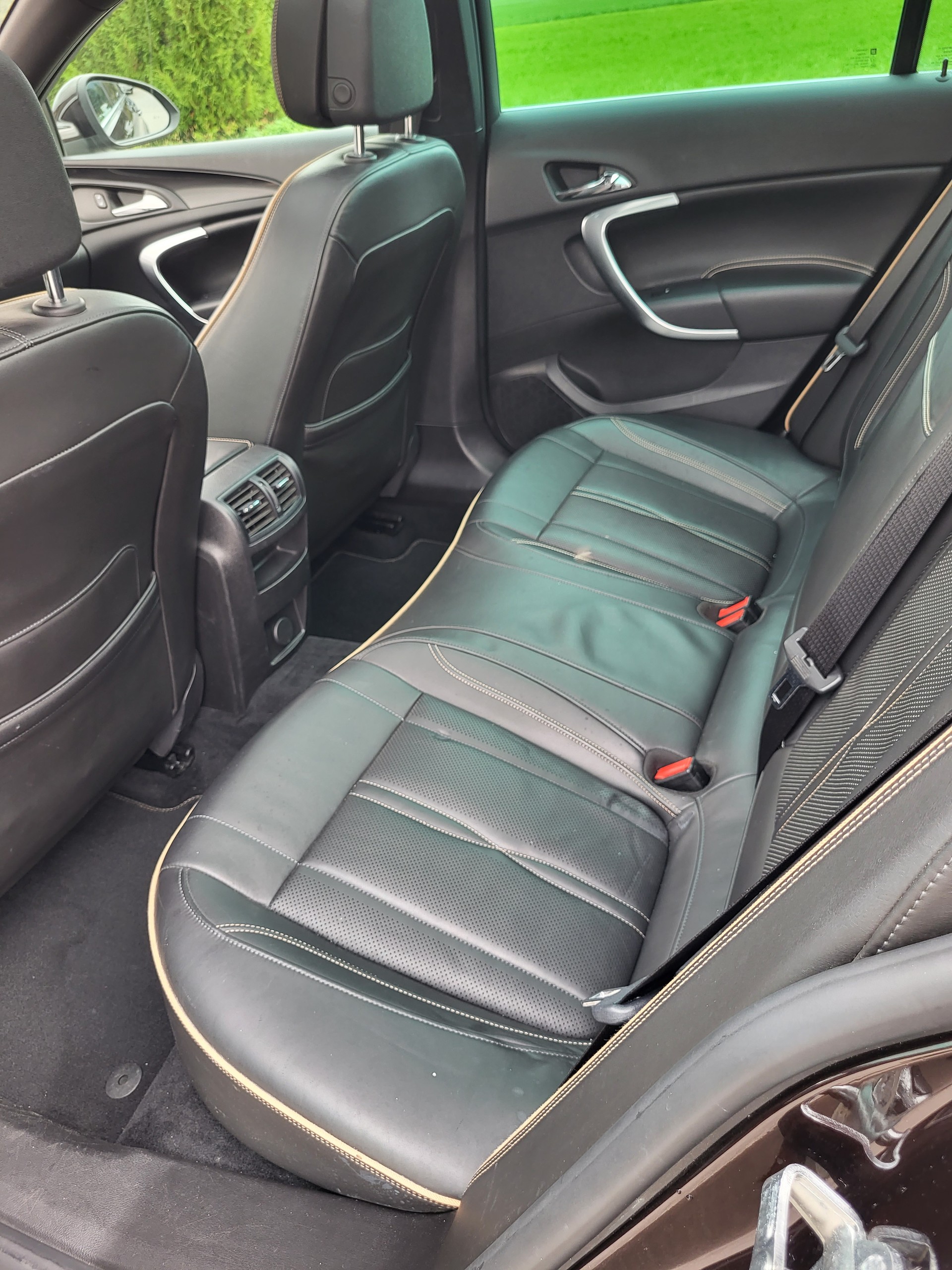 OPEL Insignia ST 2.0 Turbo Cosmo 4WD Aut.-image-9