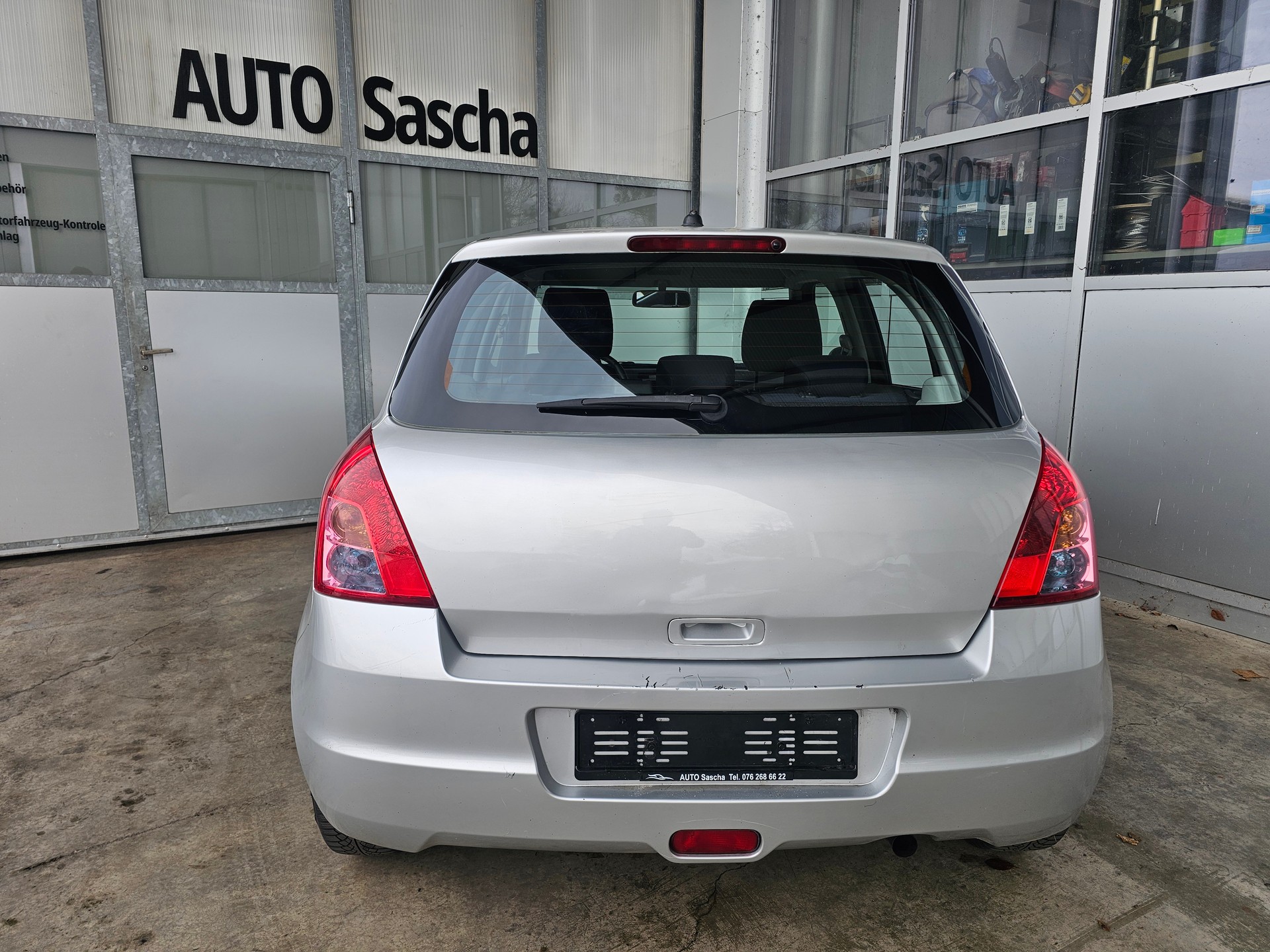 SUZUKI Swift 1.3i frisch ab Mfk-image-7