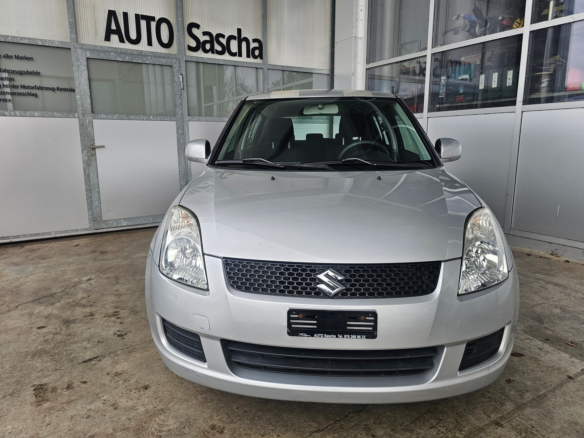 SUZUKI Swift 1.3i  frisch ab Mfk-showroom-element-1
