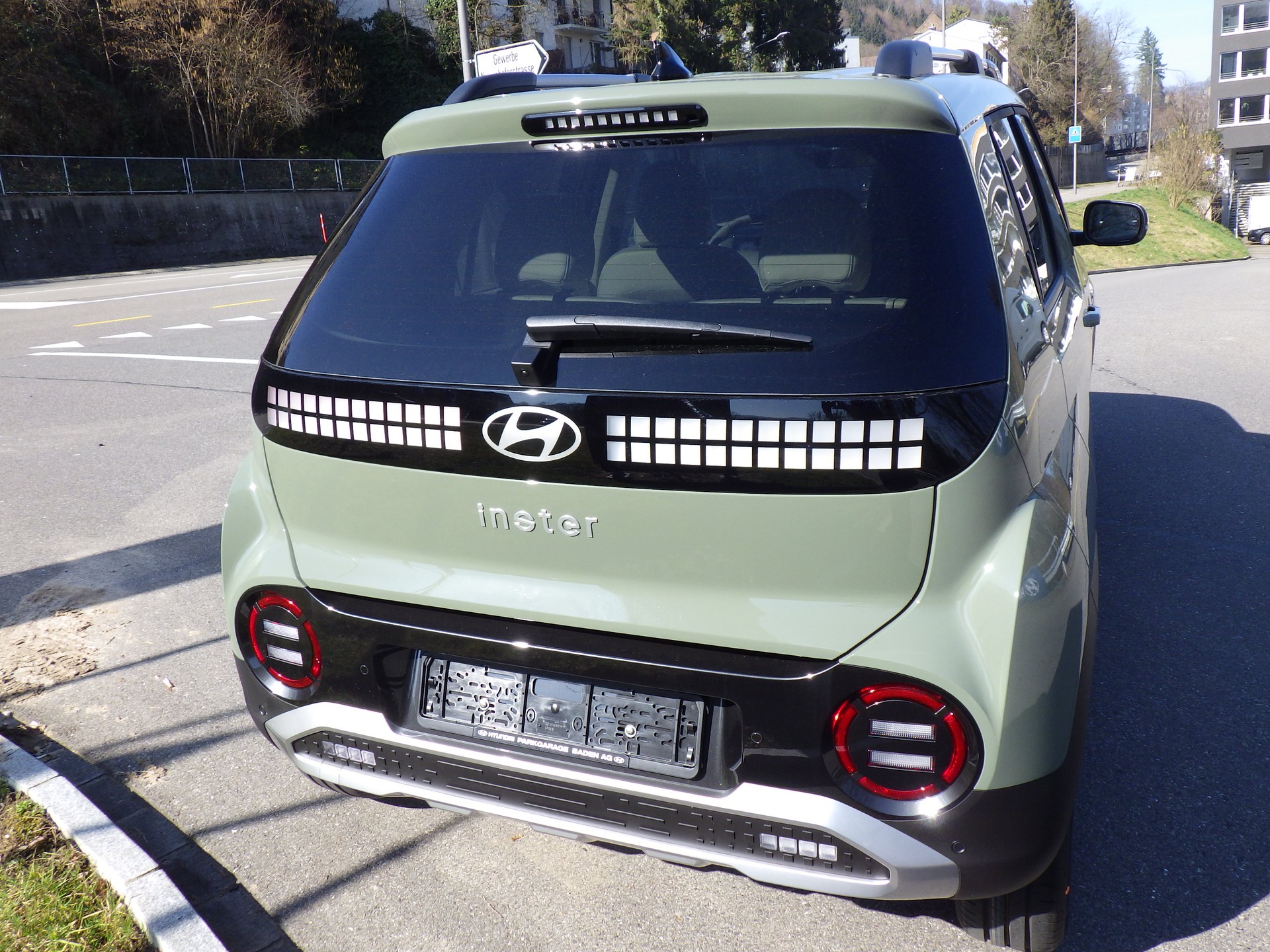 HYUNDAI Inster 49kWh Amplia-image-2