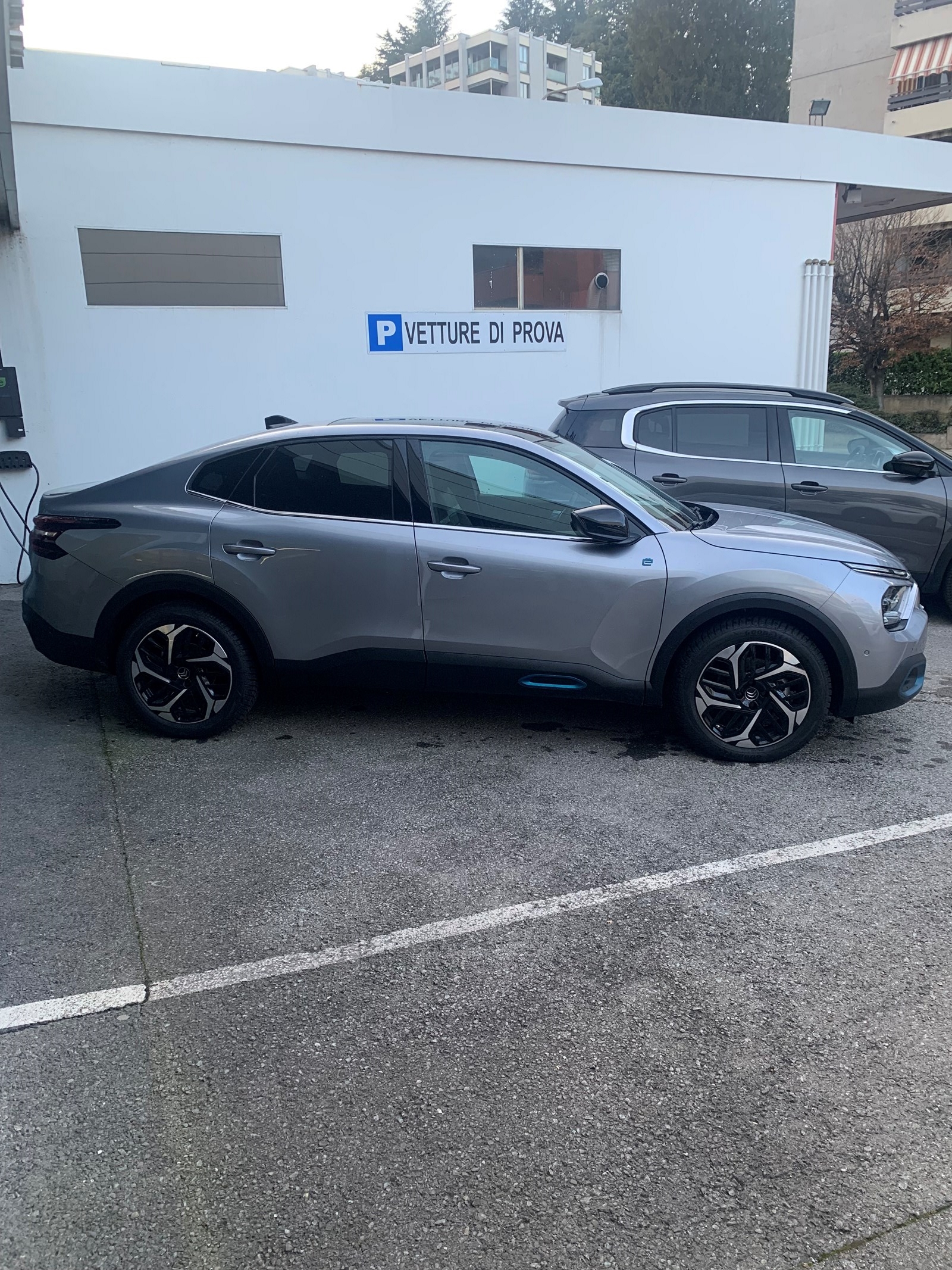 CITROEN C4 X 100 kW Shine Pack-image-4