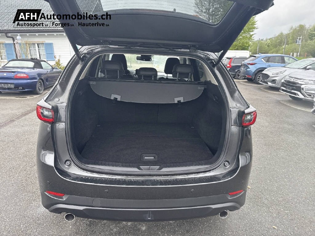 MAZDA CX-5 2.0 Revolution AWD-image-9