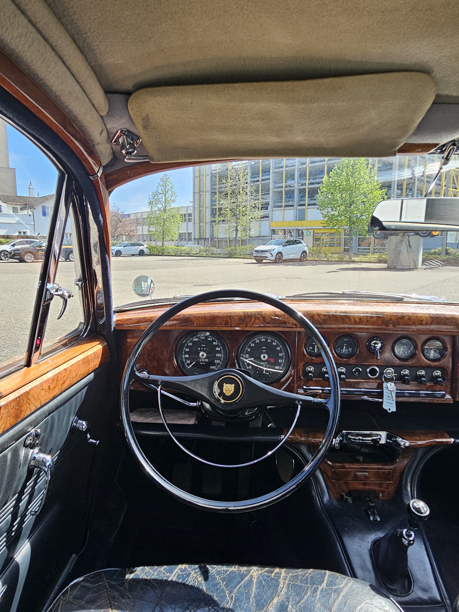 JAGUAR S-TYPE-image-9