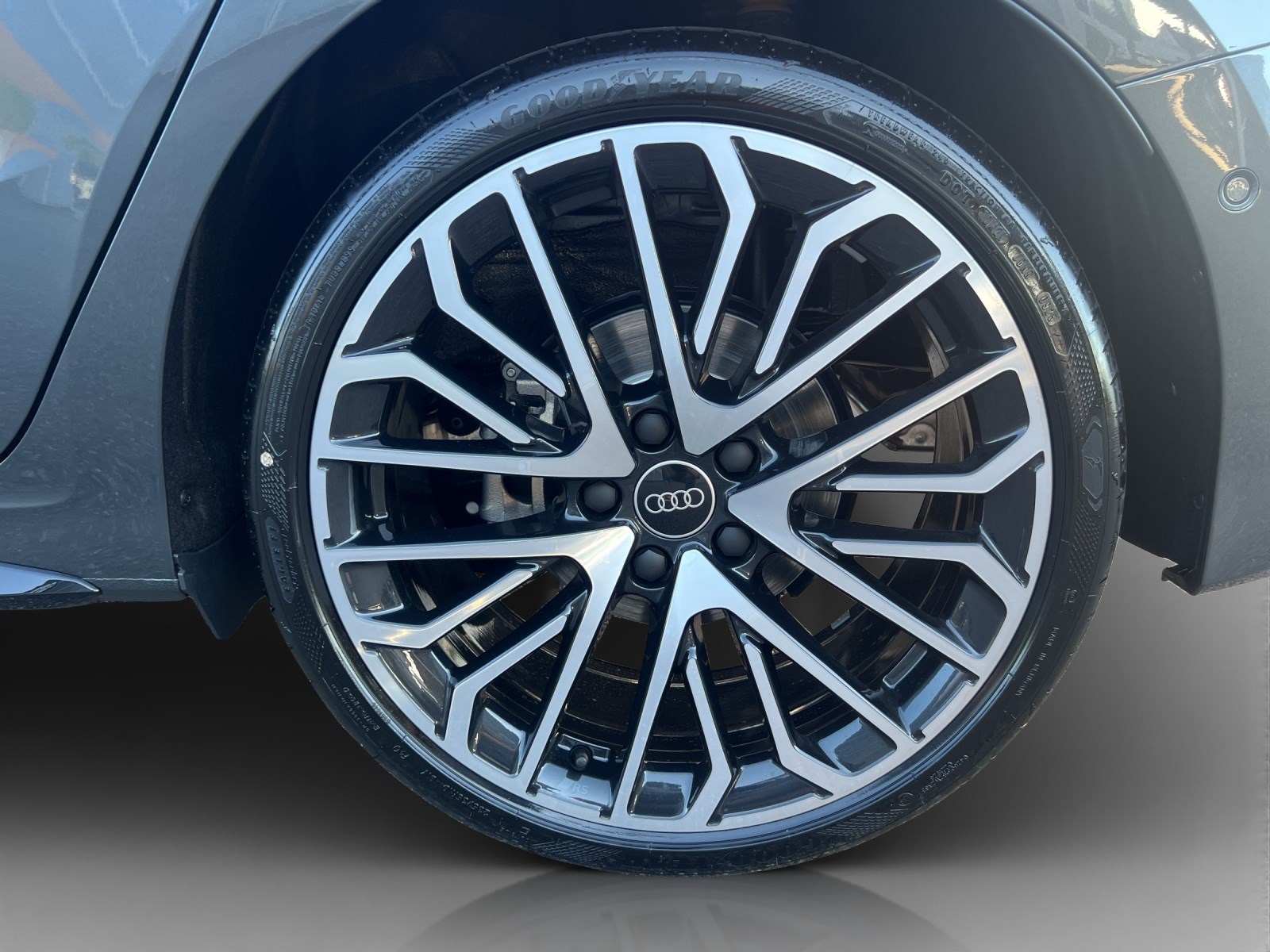 AUDI A3 Sportback 35 TFSI S line Attraction-image-13