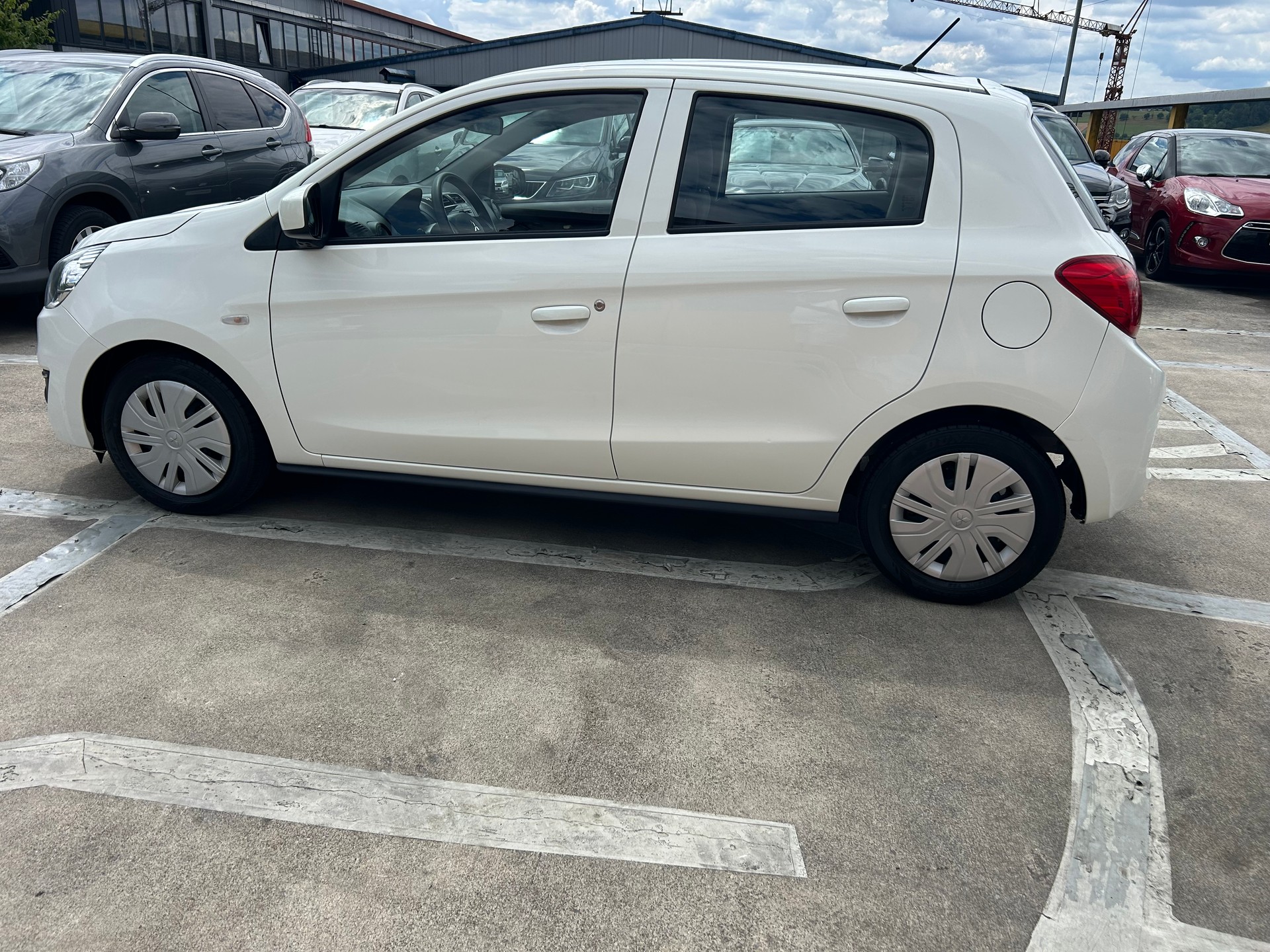 MITSUBISHI Space Star 1.0 Pure-showroom-element-1