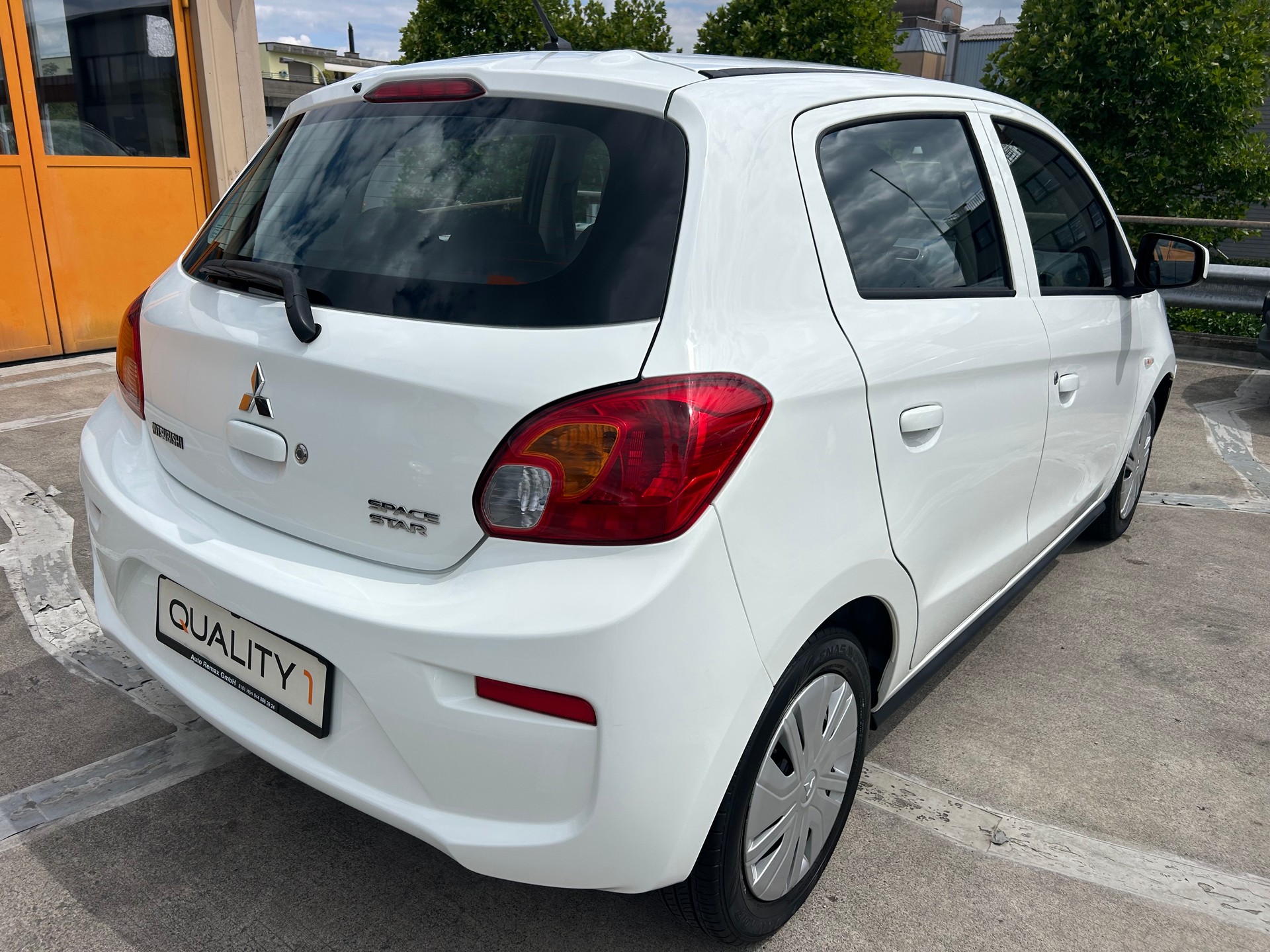 MITSUBISHI Space Star 1.0 Pure-showroom-element-3