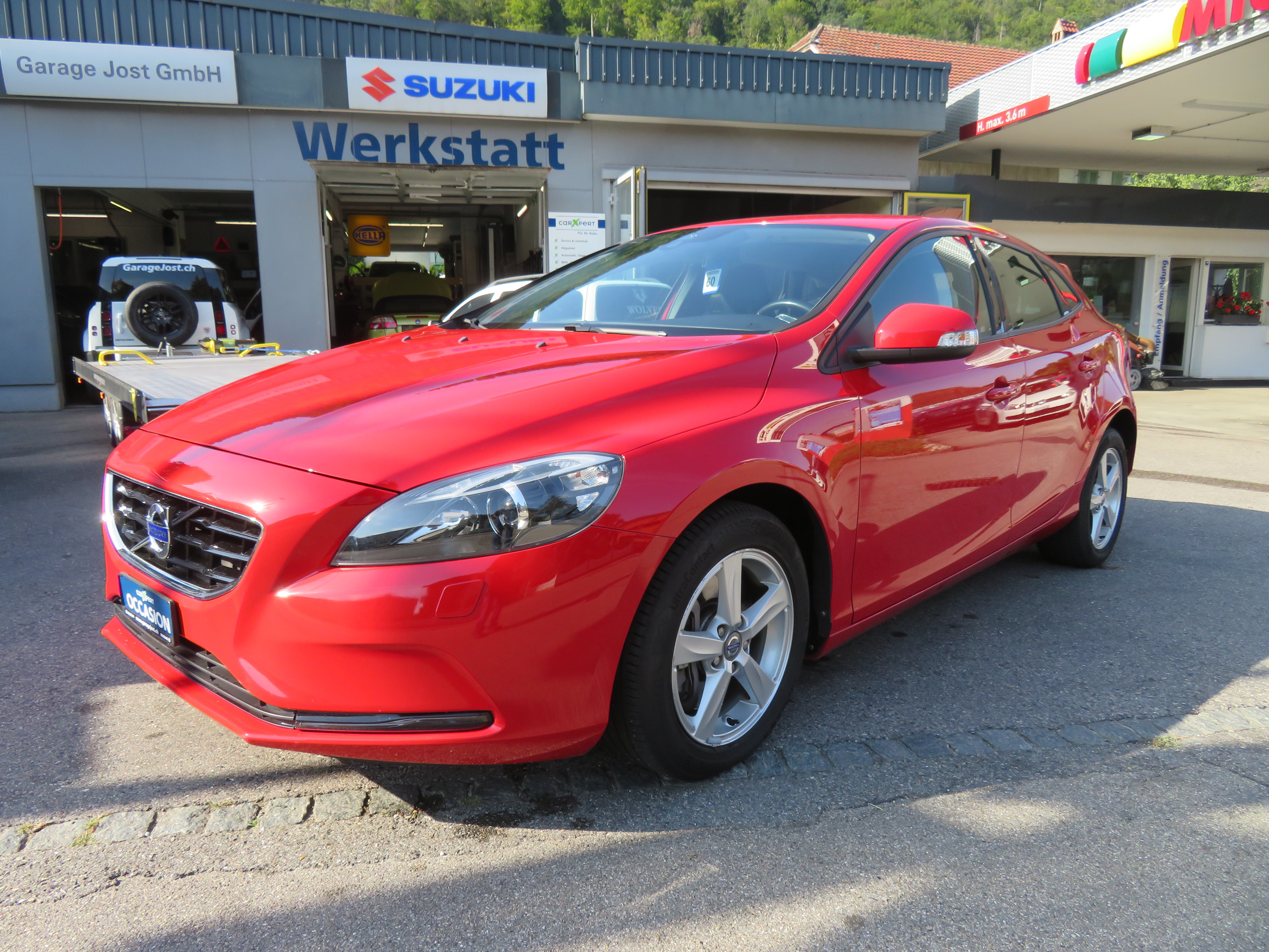 VOLVO V40 D3 Kinetic Geartronic (Limousine)