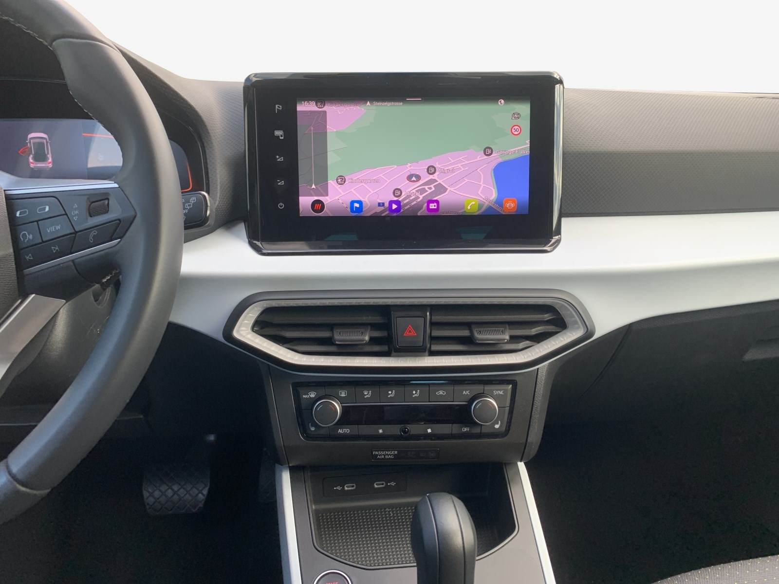 SEAT Arona 1.0 TSI Eco Style DSG-image-10