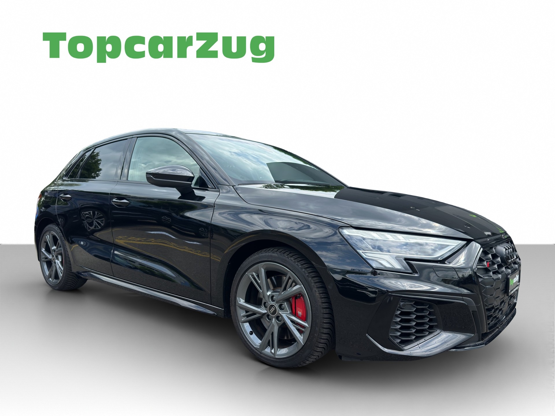 AUDI S3 Sportback 2.0 TFSI Quattro Automat mit Pano.-showroom-element-1
