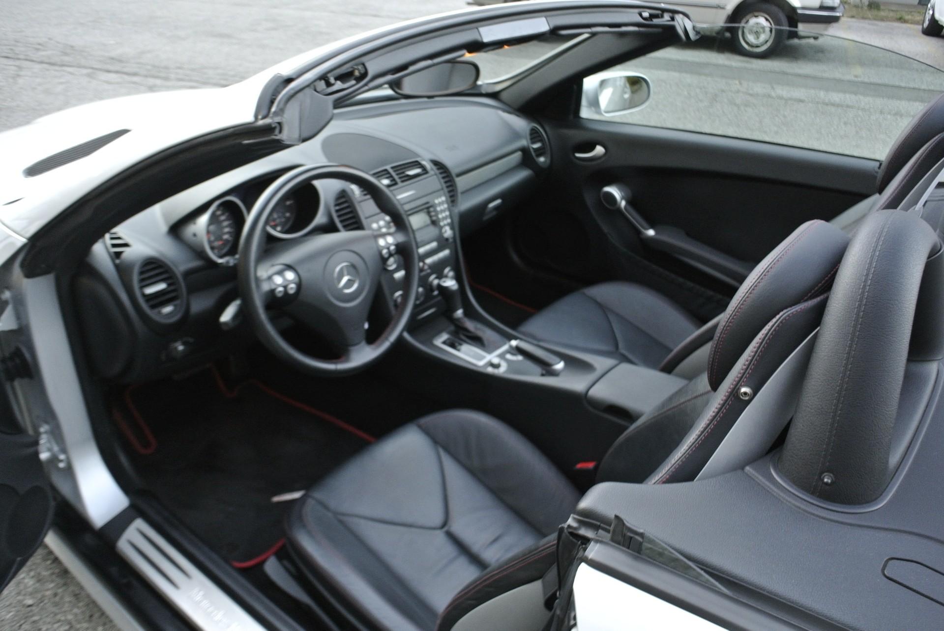 MERCEDES-BENZ SLK 200 Kompressor-image-27