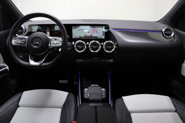 Image MERCEDES-BENZ B-200 B 200 4M AMG Line