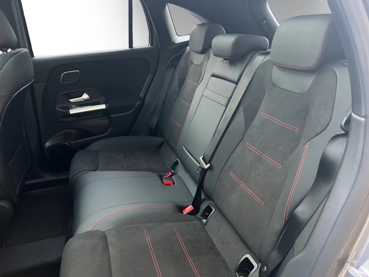 Image MERCEDES-BENZ EQA-350 EQA 350 66,5 kWh 4Matic Excellence