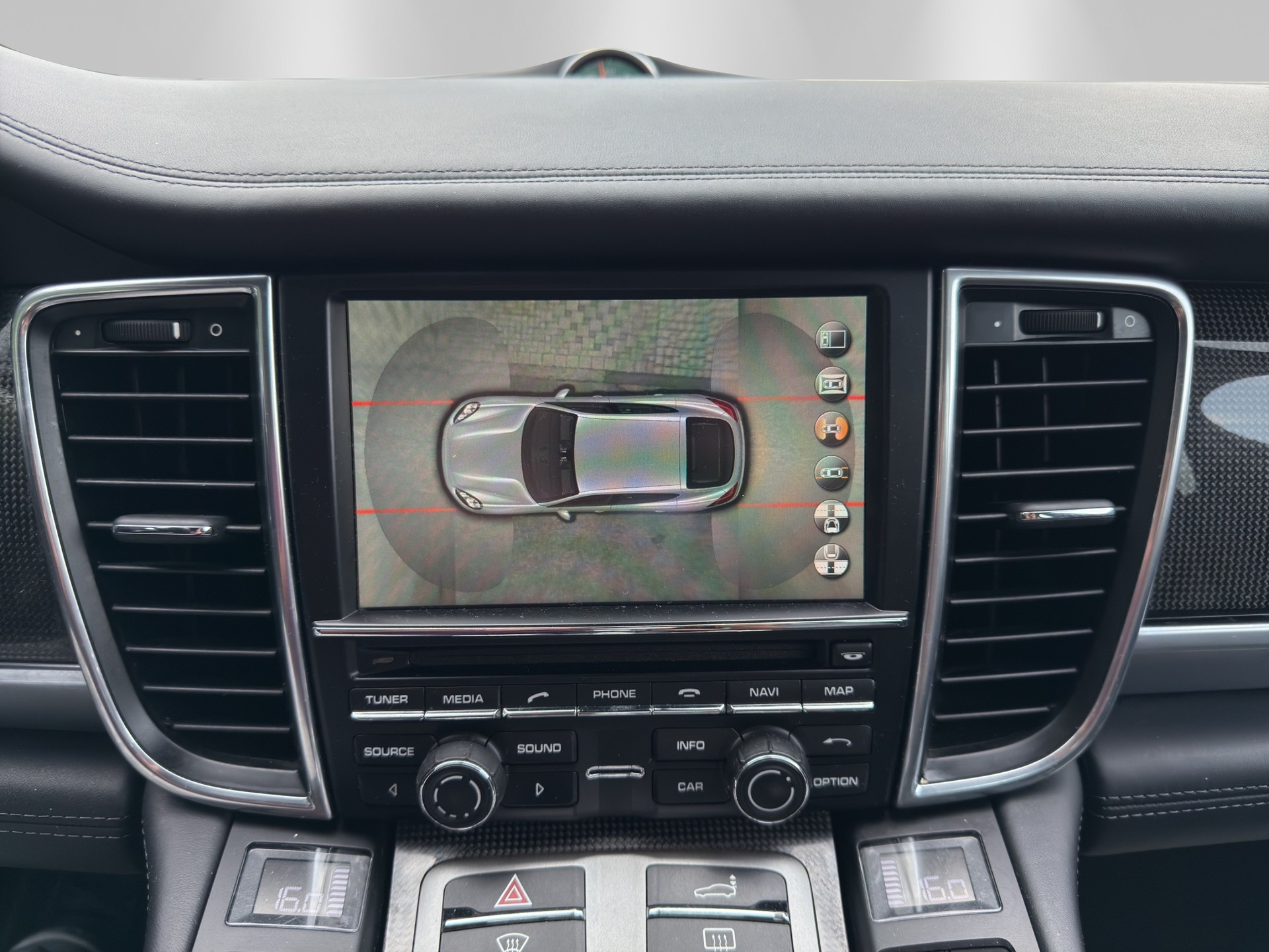 PORSCHE Panamera Turbo 4.8 PDK-image-13