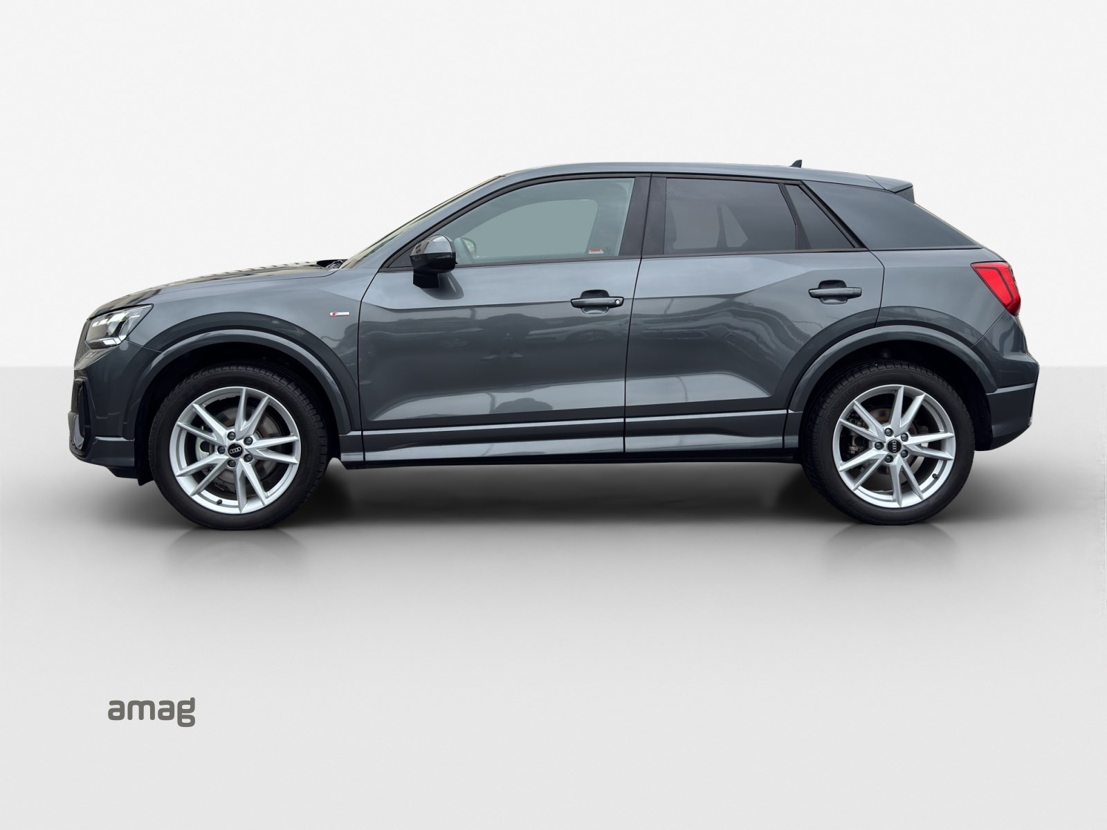 AUDI Q2 40 TFSI S line quattro S-tronic-showroom-element-1