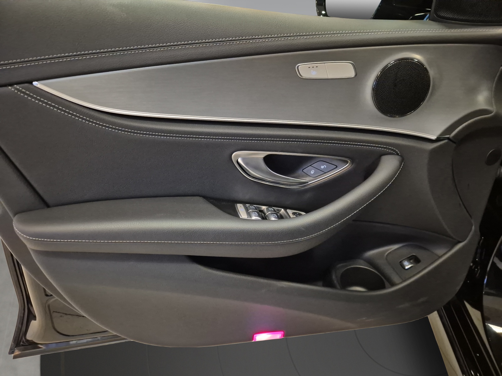 Image MERCEDES-BENZ E-300 E 300 de T 4Matic EQ Star 9G-Tronic