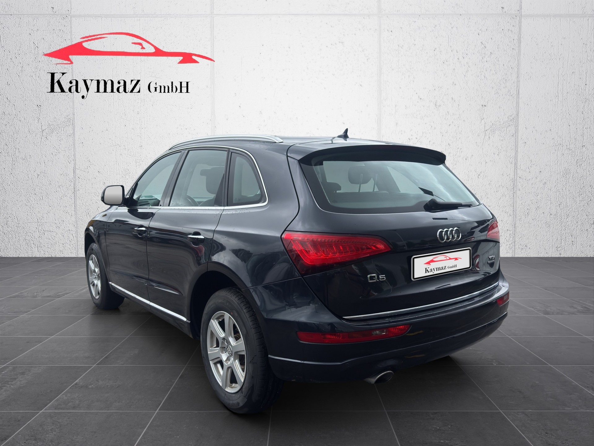 AUDI Q5 2.0 TDI quattro S-tronic-image-12