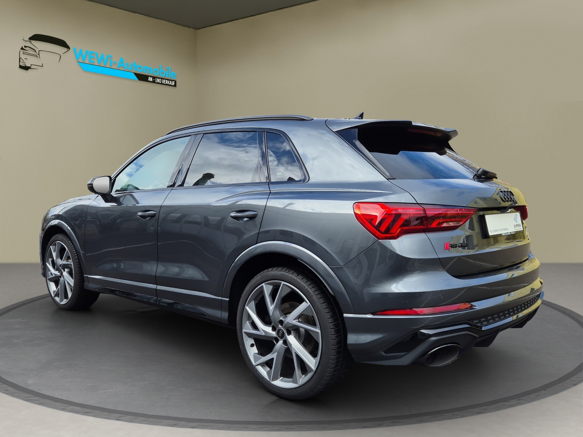 AUDI RS Q3 2.5 TFSI quattro S tronic-image-6