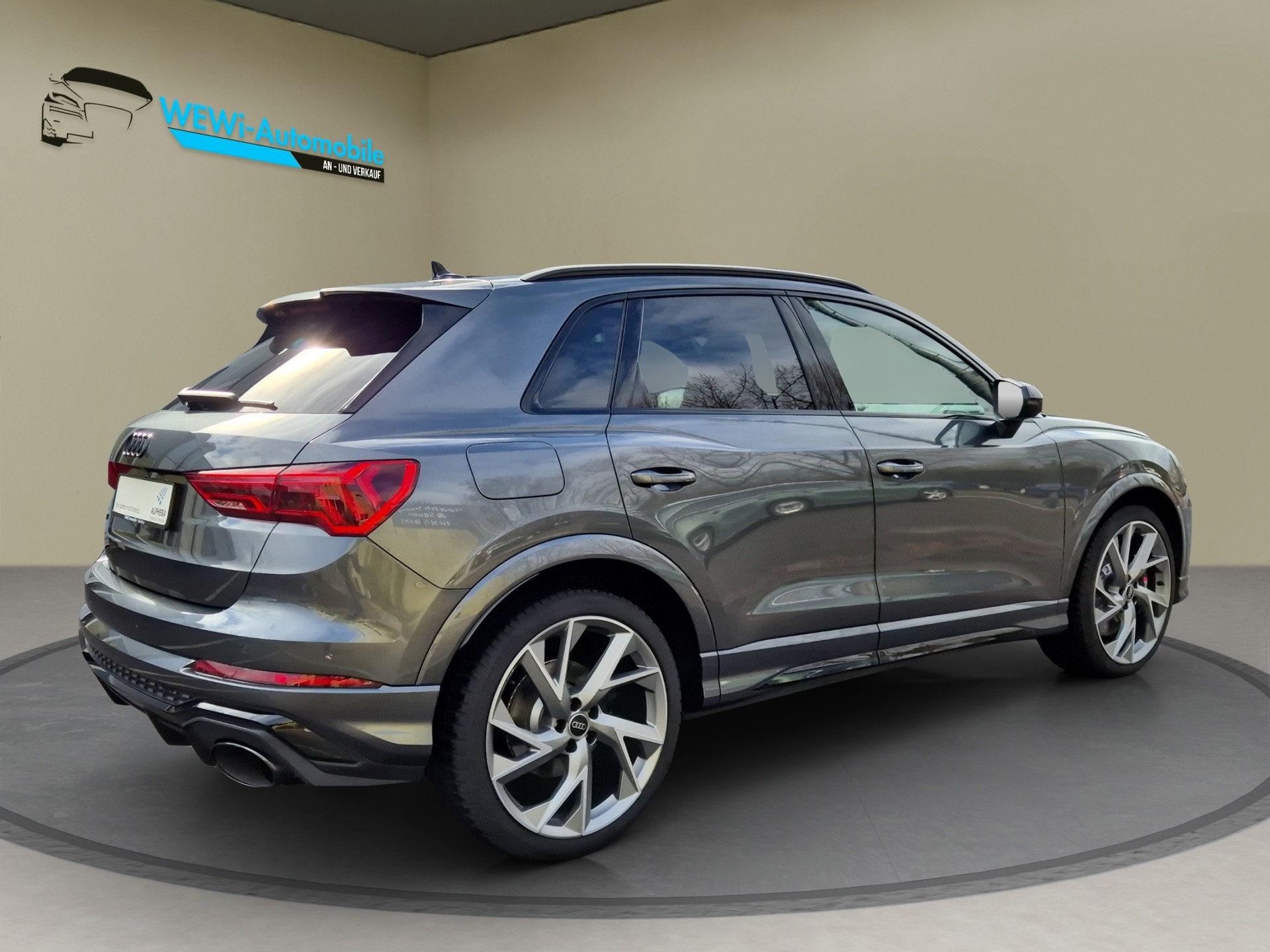 AUDI RS Q3 2.5 TFSI quattro S tronic-image-7