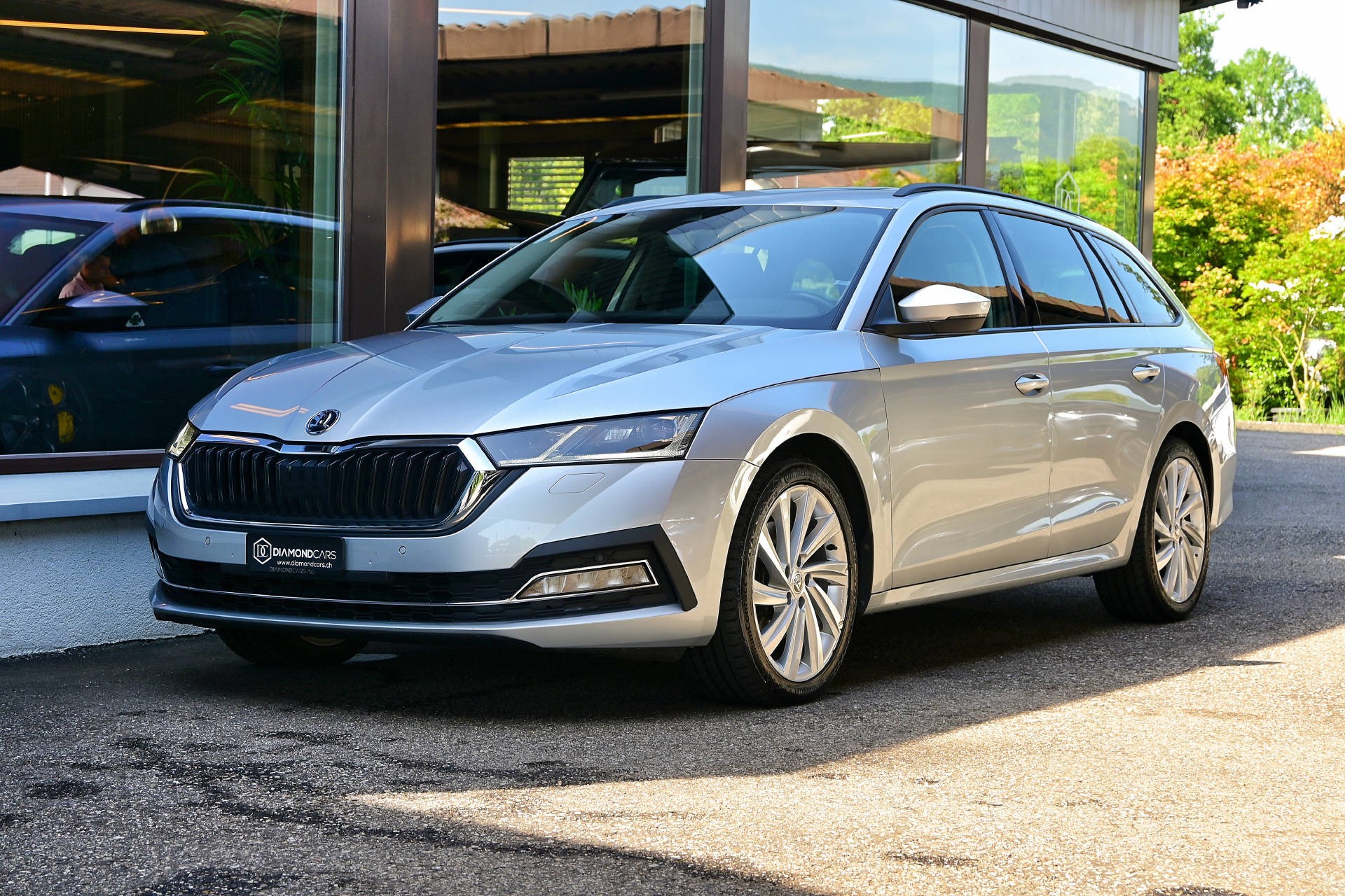 SKODA Octavia Combi 2.0 TDI 4x4 DSG *200PS*HUD*Panorama*R.K.*