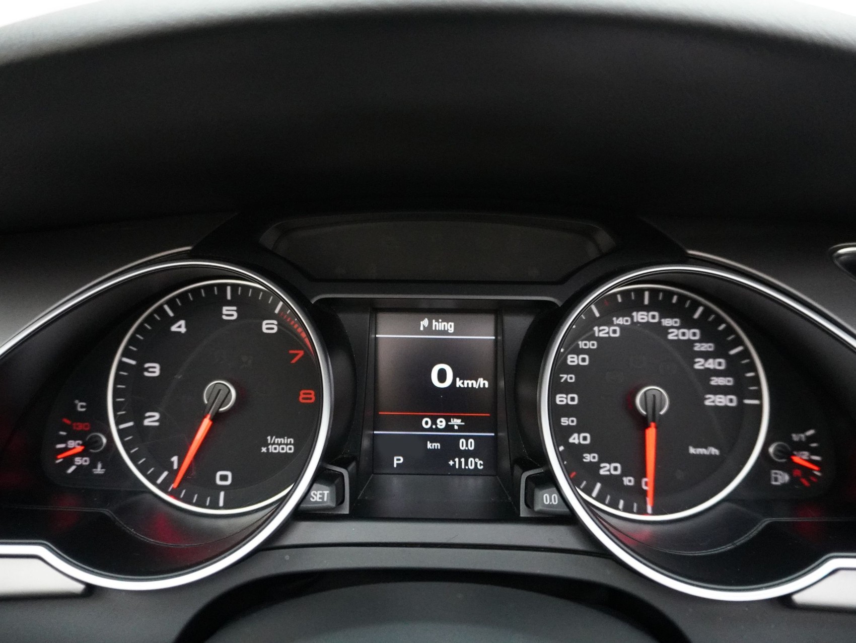 AUDI A5 Cabriolet 1.8 TFSI M-Tronic-image-16