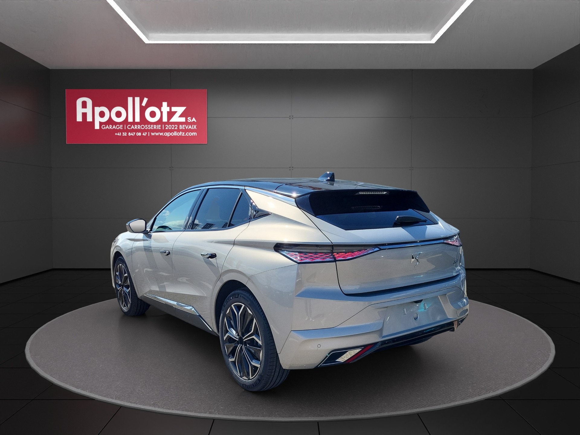 DS AUTOMOBILES DS4 1.2MHEV AntDSExupéry-showroom-element-2