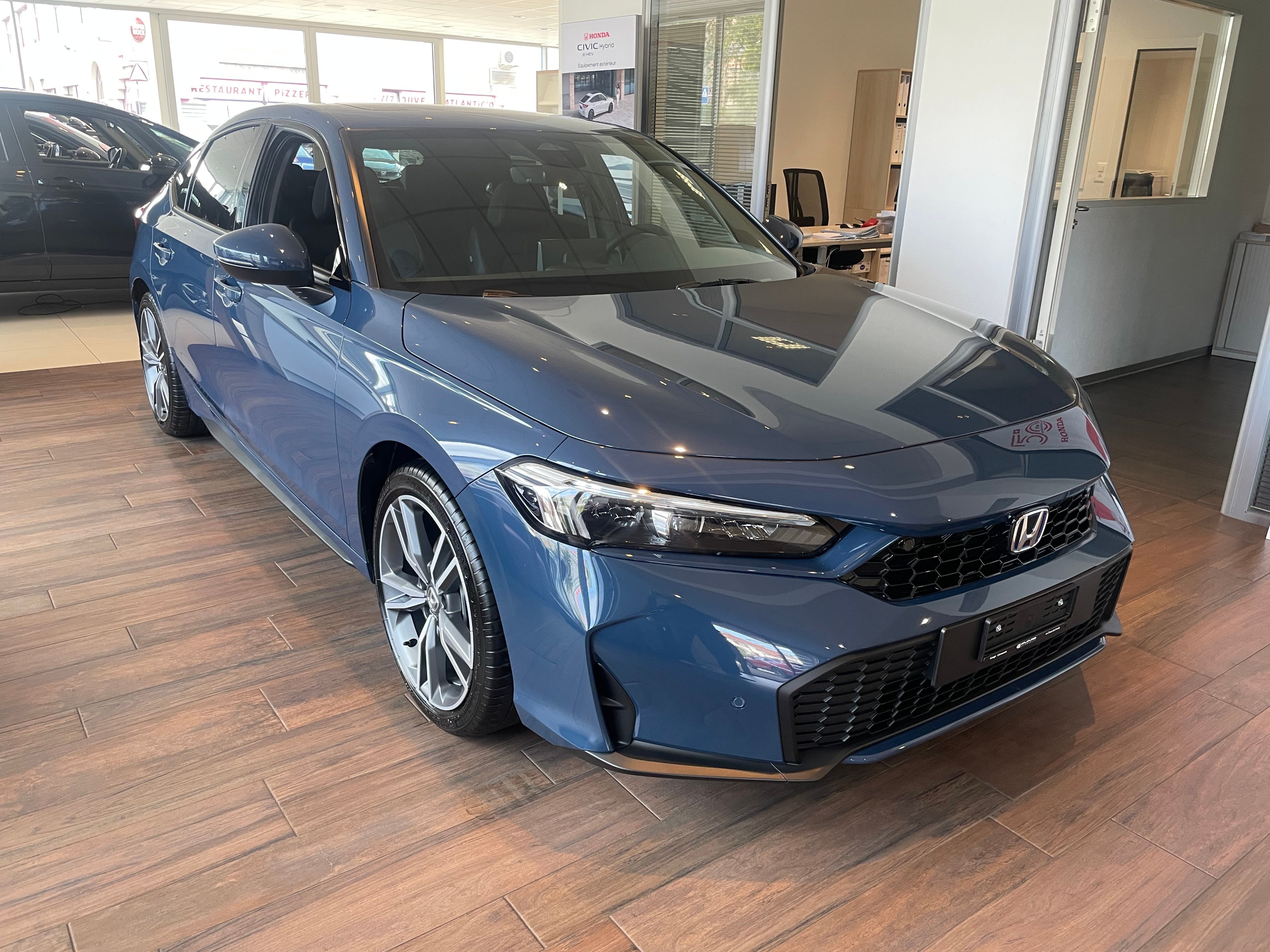 HONDA Civic 2.0 i-MMD HEV Advance (Limousine)