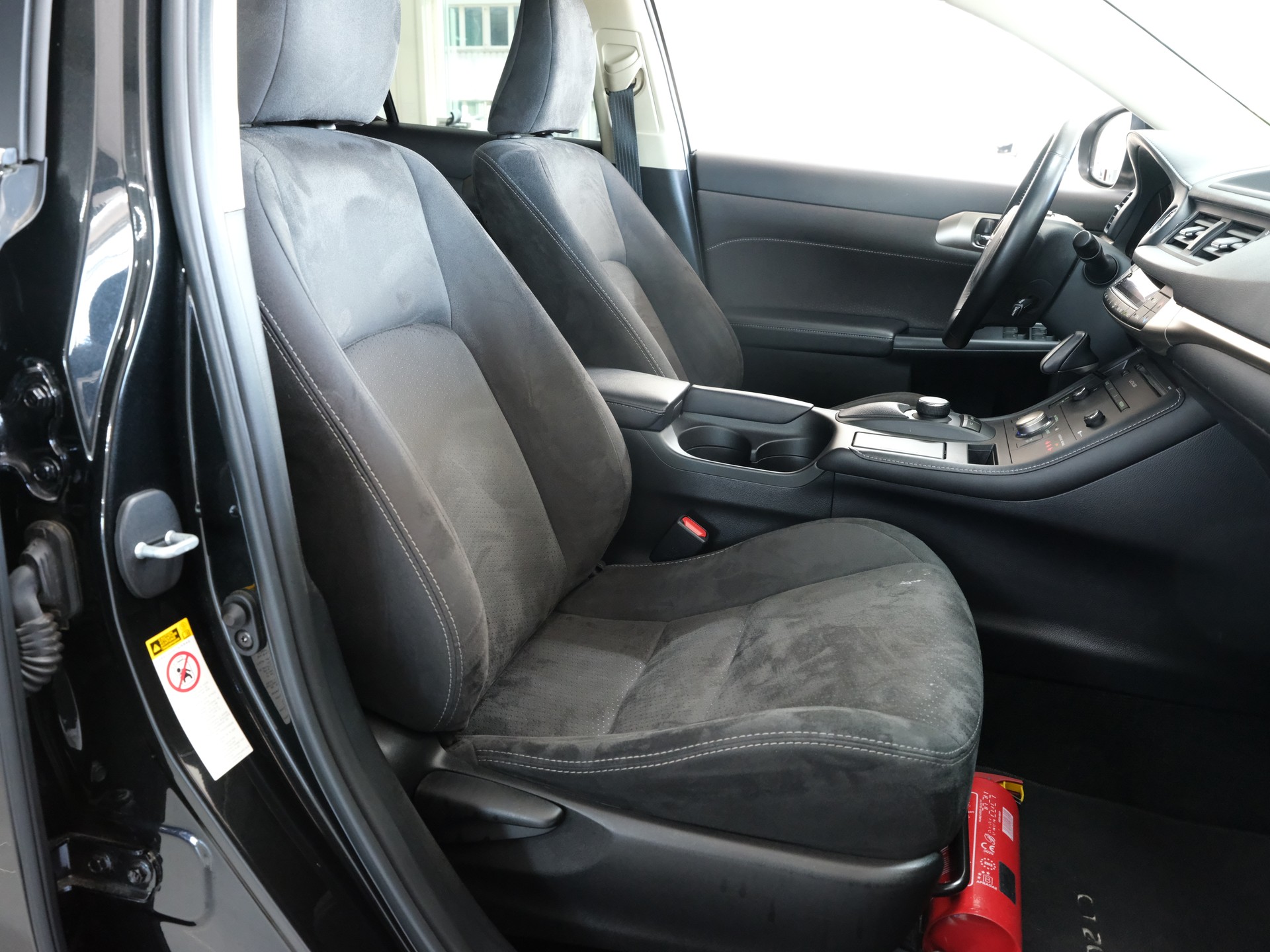LEXUS CT 200h 1.8 comfort CVT-image-9