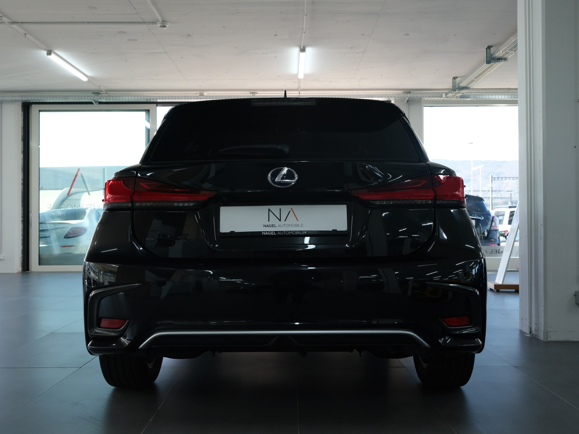 LEXUS CT 200h 1.8 comfort CVT-showroom-element-2