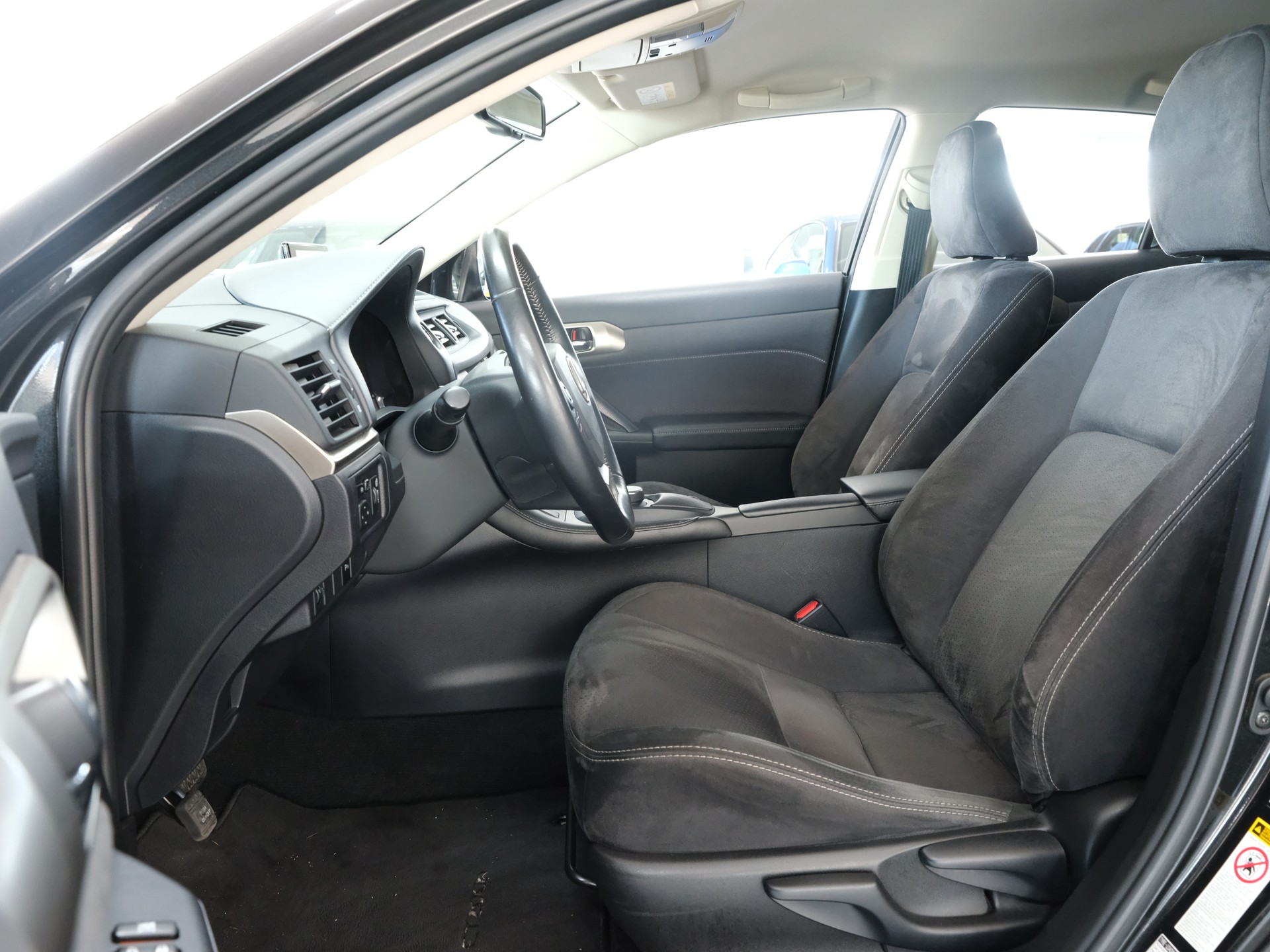 LEXUS CT 200h 1.8 comfort CVT-image-7