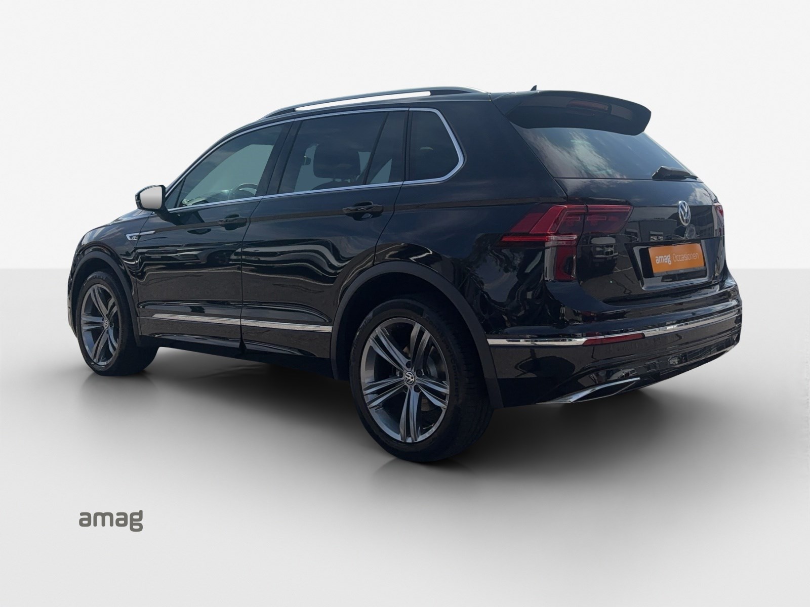 VW Tiguan 2.0TSI Highline 4Motion DSG-showroom-element-2