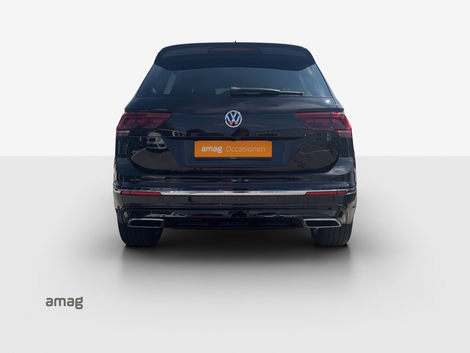 VW Tiguan 2.0TSI Highline 4Motion DSG-showroom-element-3
