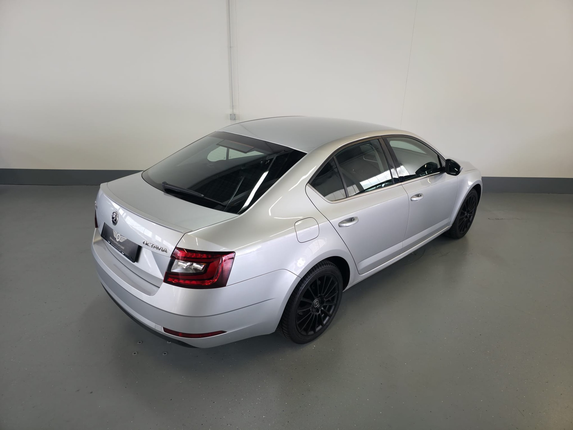 SKODA OCTAVIA-image-6