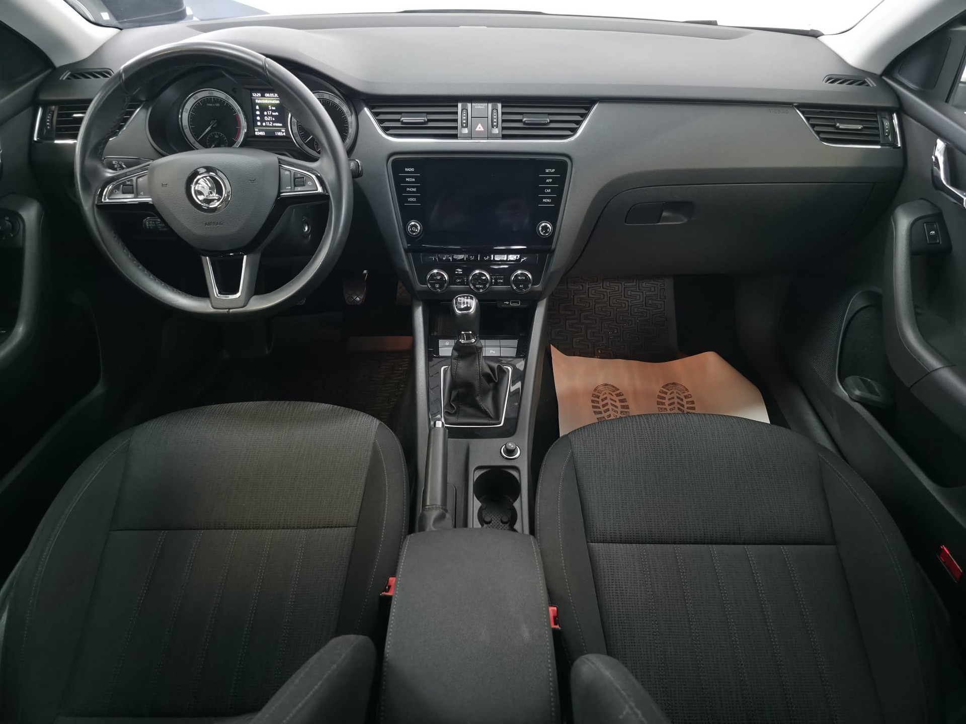 SKODA OCTAVIA-image-16