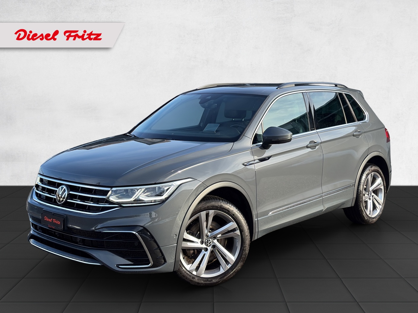 VW Tiguan 2.0 (SUV / Geländewagen) VW VW Tiguan 2.0 (SUV / Geländewagen)