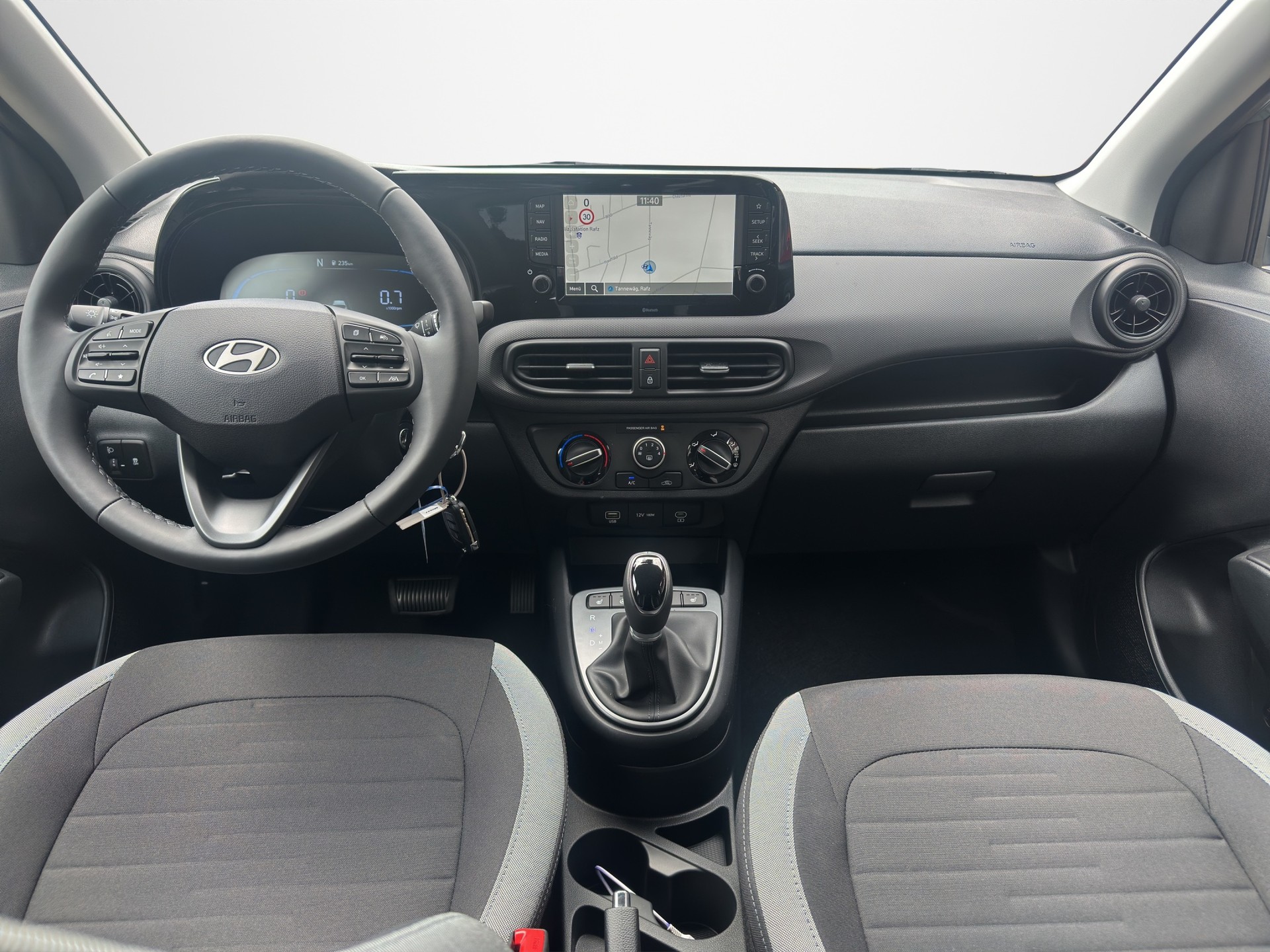 HYUNDAI i10 1.2 Amplia Aut.-showroom-element-1