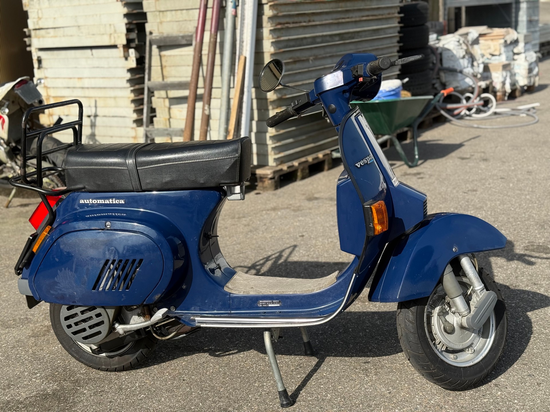 Medical Waste Vespa Elestart 50 Prathima Hospitals Vespa Px 150 E