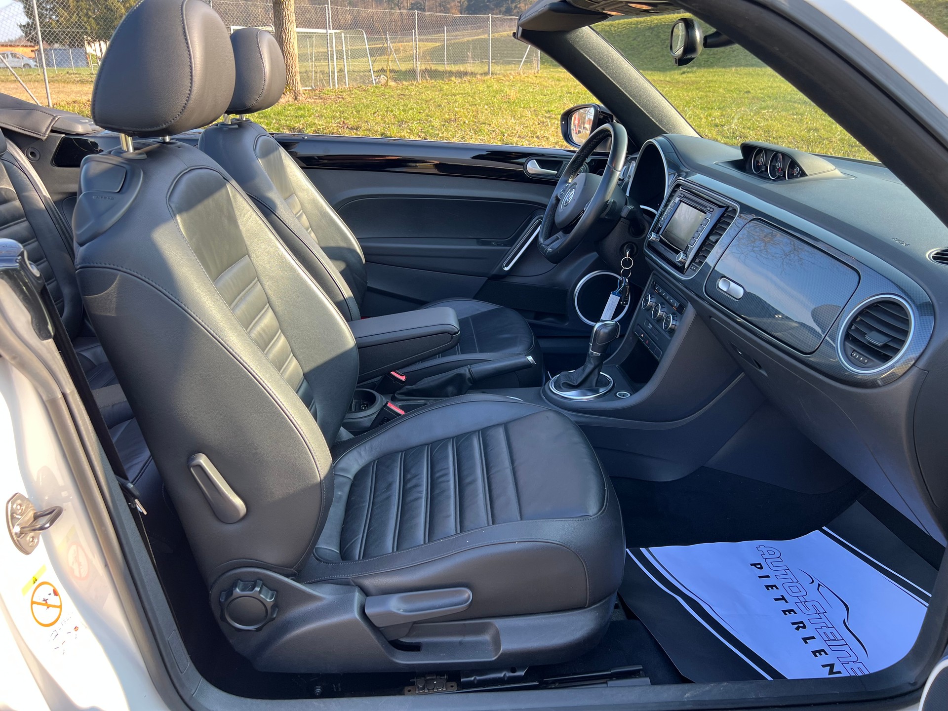 VW "NEW BEETLE CABRIO" 1.4 TSI "SPORT" DSG AUTOMAT. MIT LEDER DAB EL.DACH MIT 160 PS. SAUBER UND GEPFLEGT. AB MFK AB SERVICE.-showroom-element-1