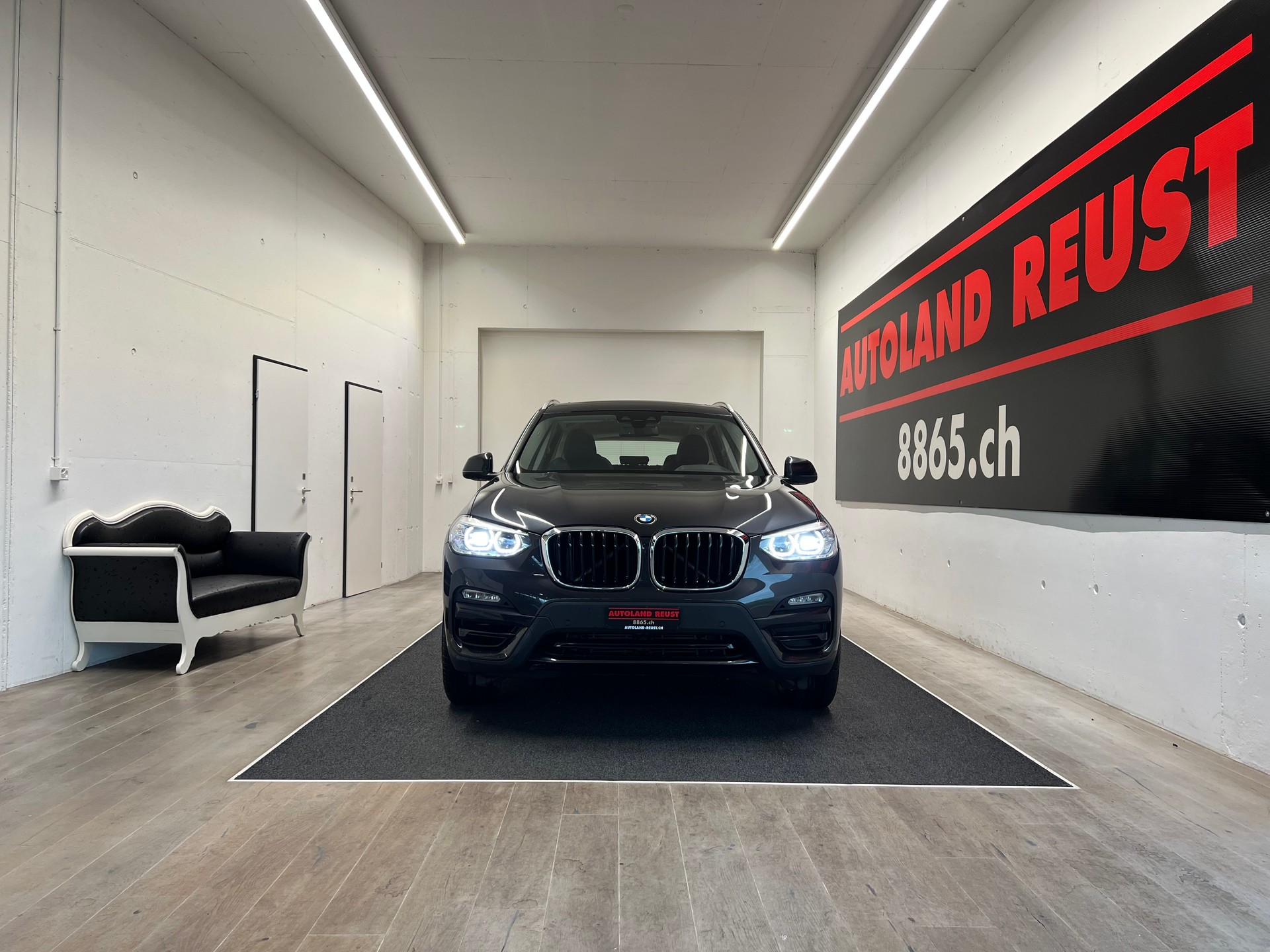 BMW X3 xDrive 20d Individual Steptronic-showroom-element-1